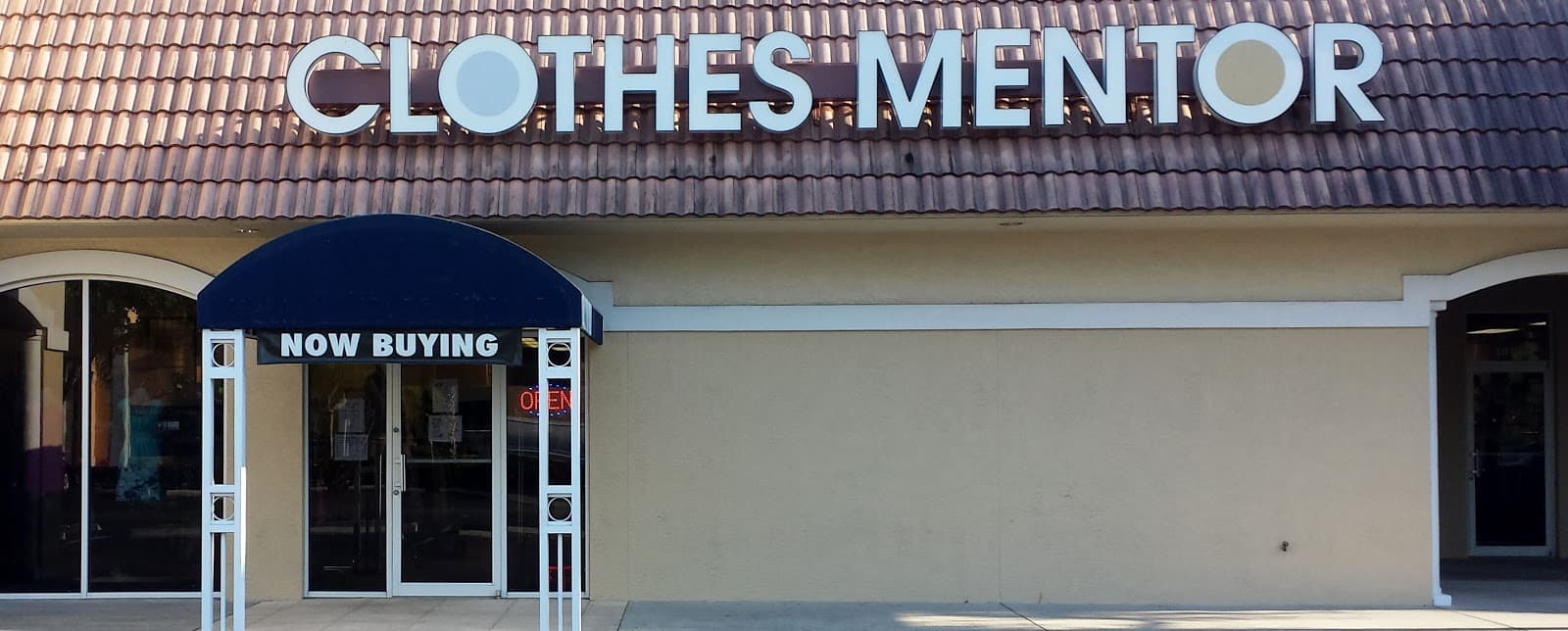 Clothes Mentor, Naples, FL, USA - Image 1