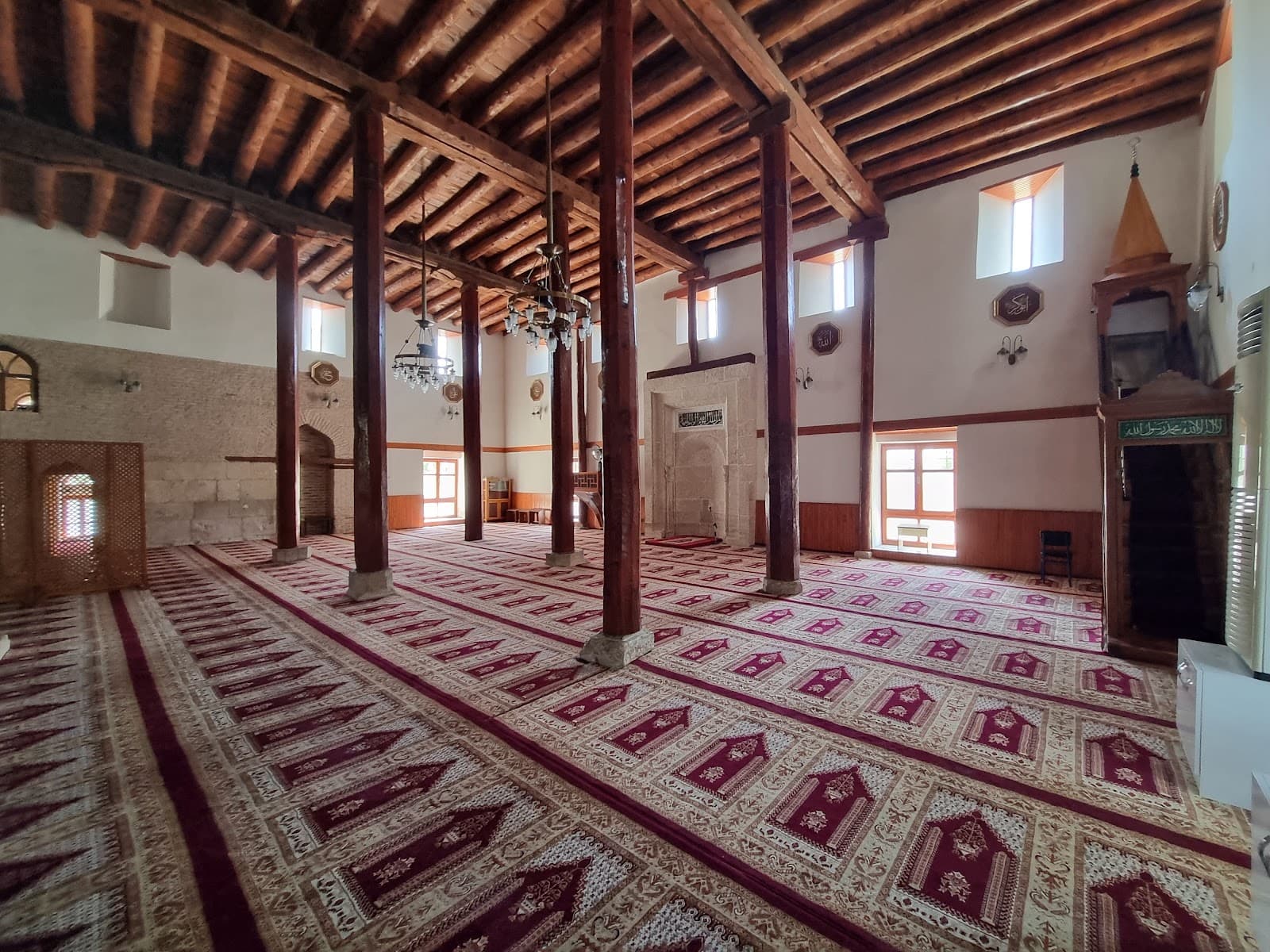 Tavus Baba Tomb - Image 1