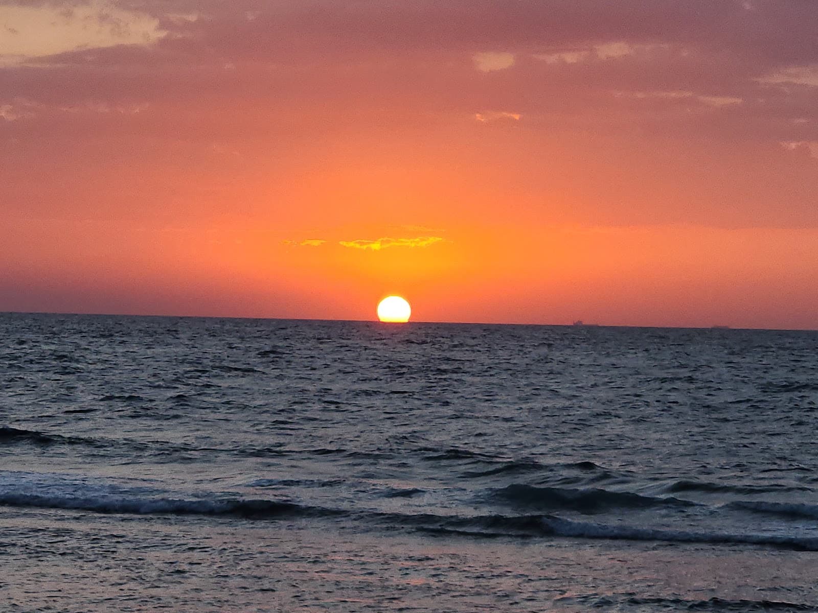 South Corniche Park - Image 1