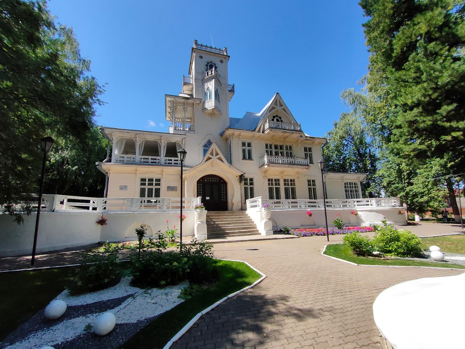 Sarapul Historic Center and Kama Embankment - Image 1