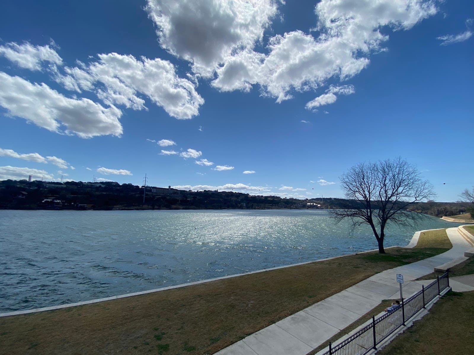 Lakeside Park - Image 1