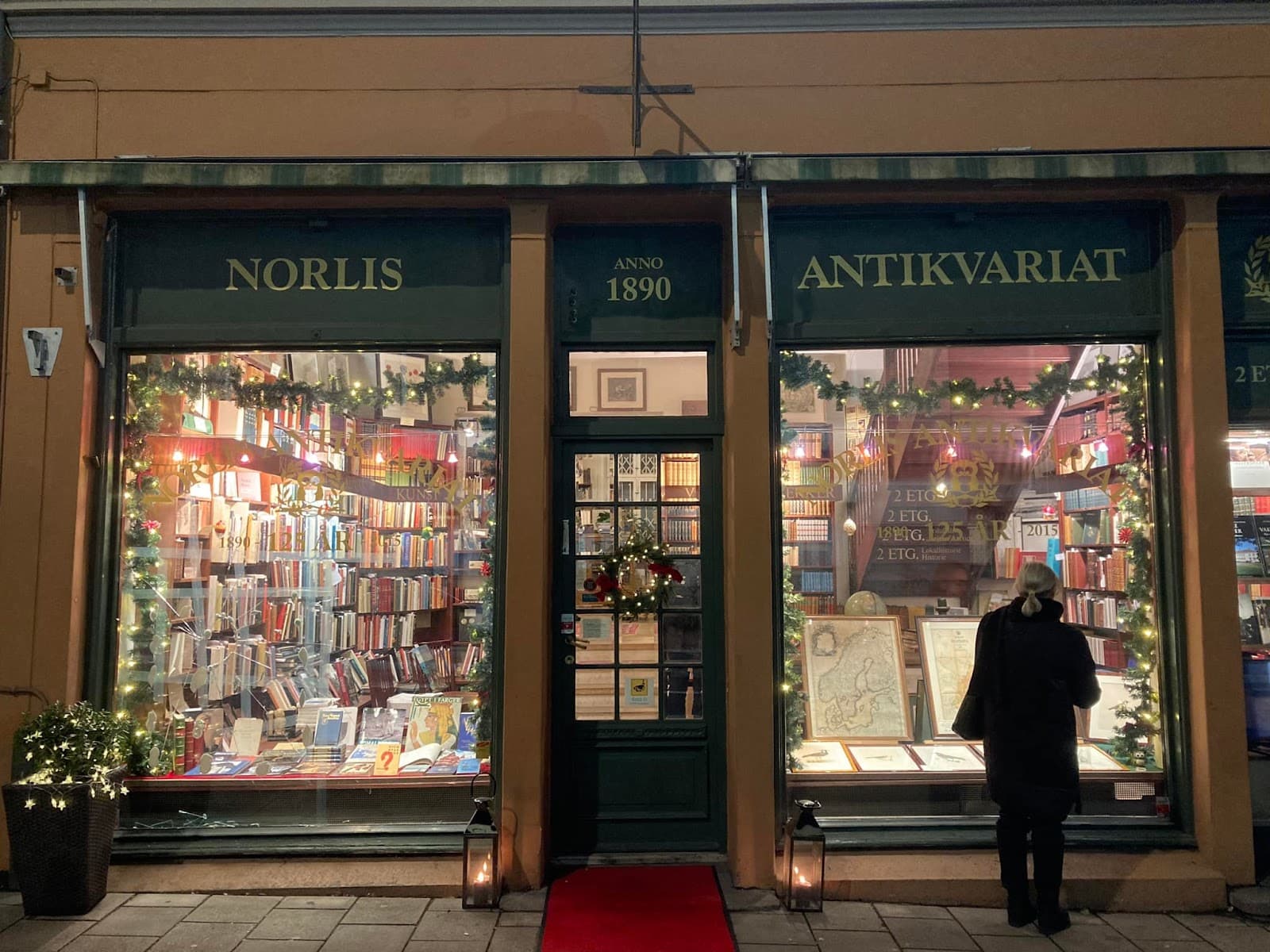 Norlis Antiquarian Oslo - Image 1