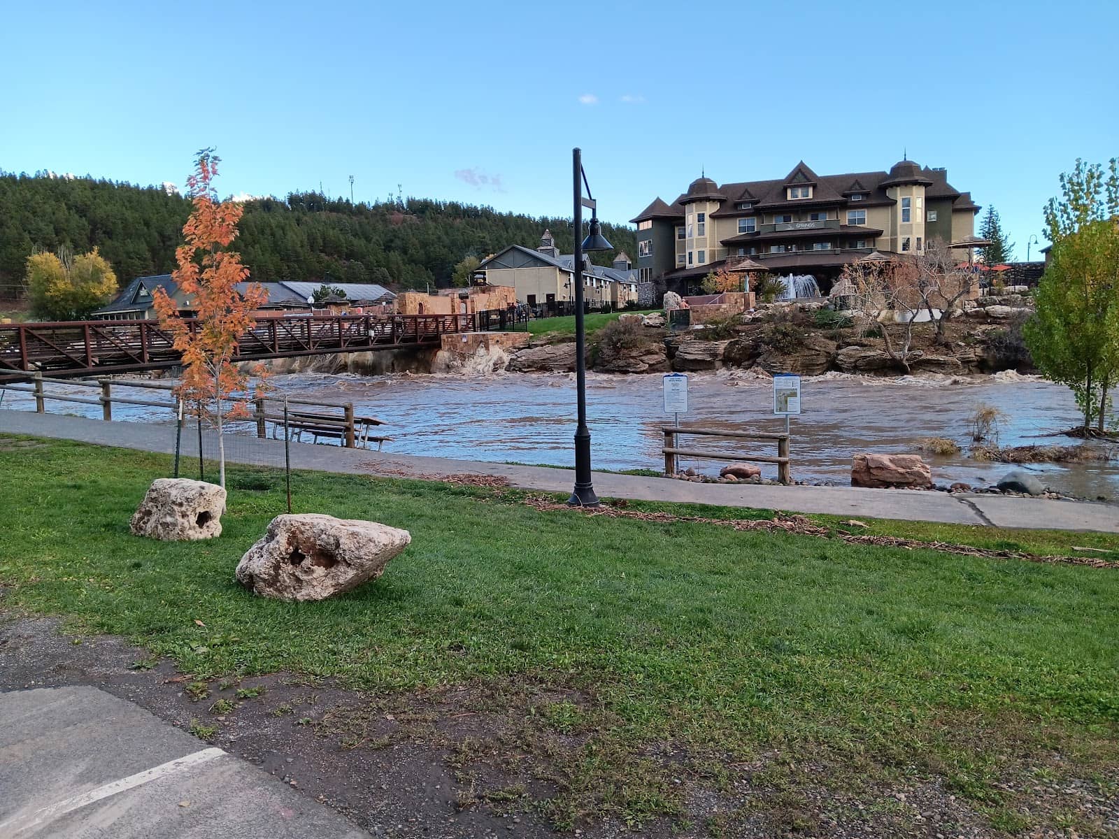 24-Hour Hot Spring Access