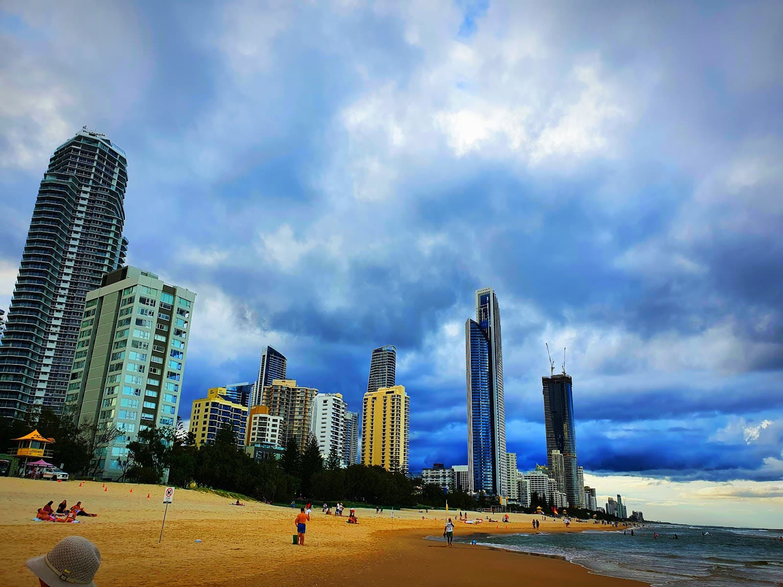 Broadbeach Gold Coast - Image 1