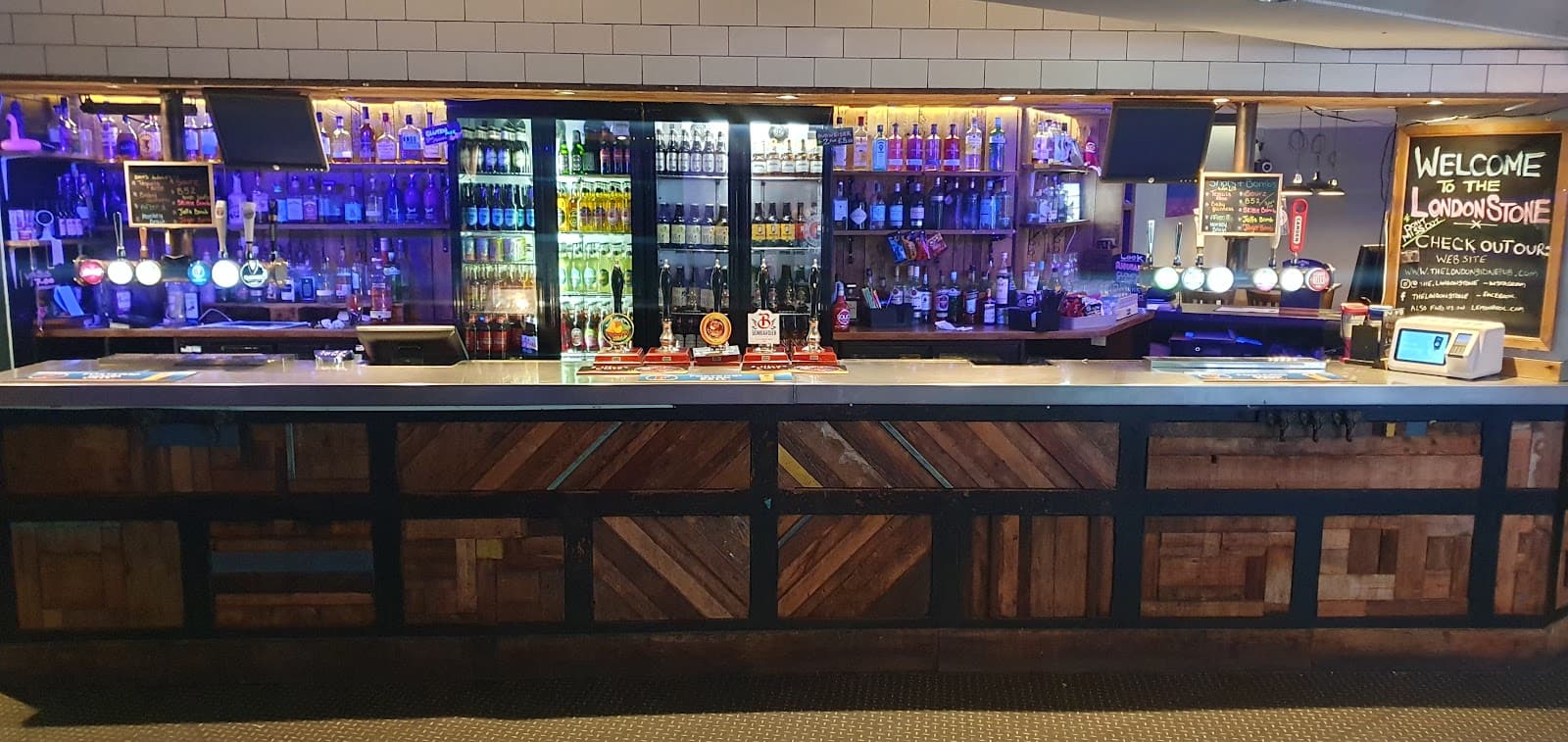 London Stone, Staines - Image 1