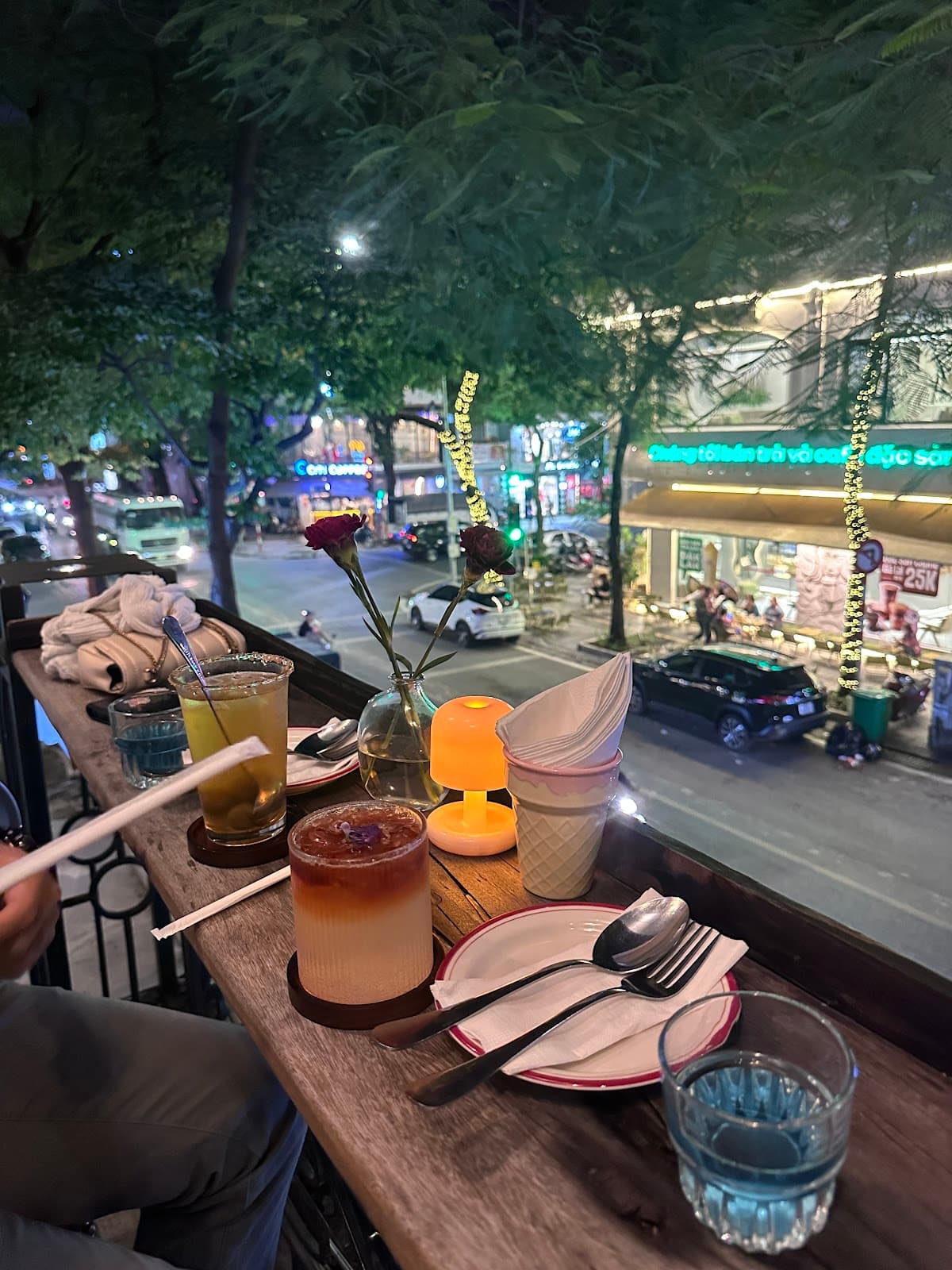 HÔM Eatery - Image 1