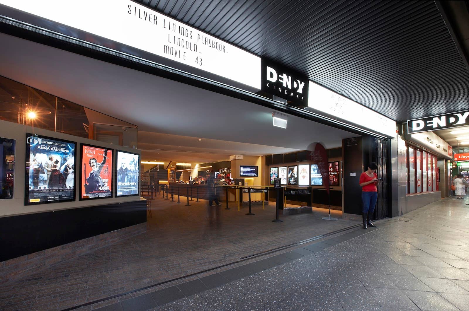 Comfortable Seating & Ambiance