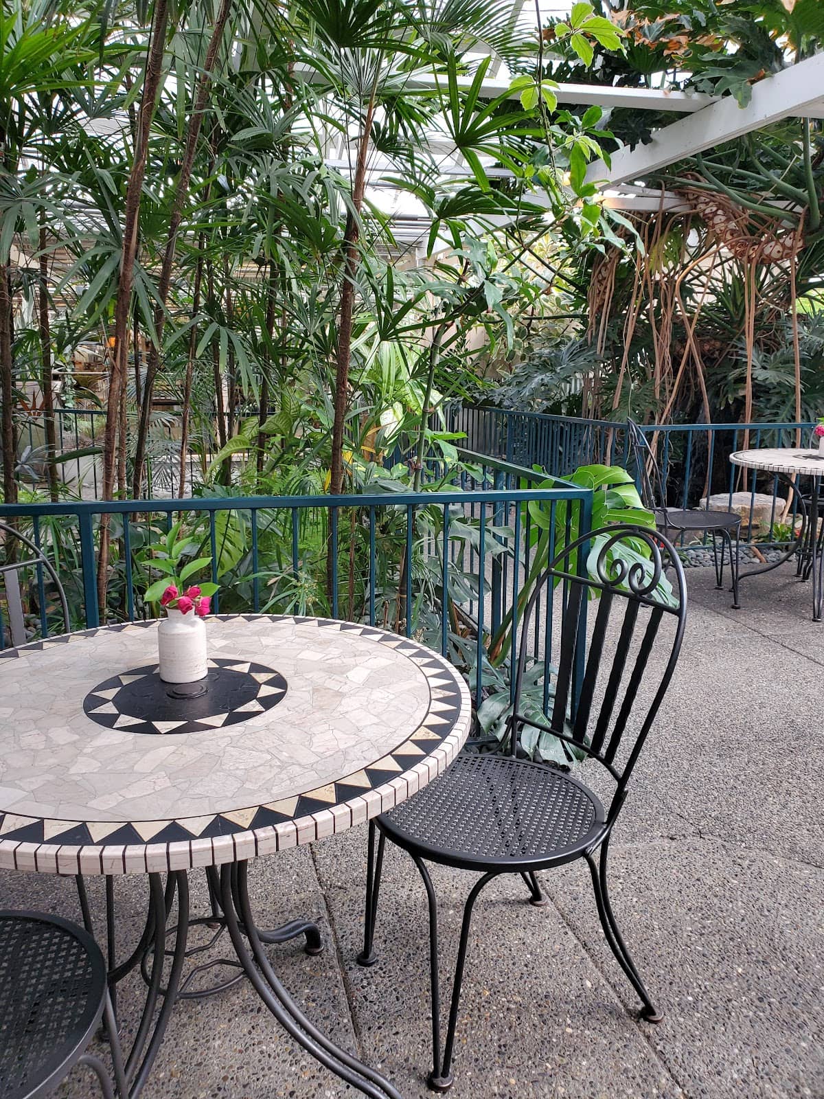 Art Exhibition & Wine Strolls