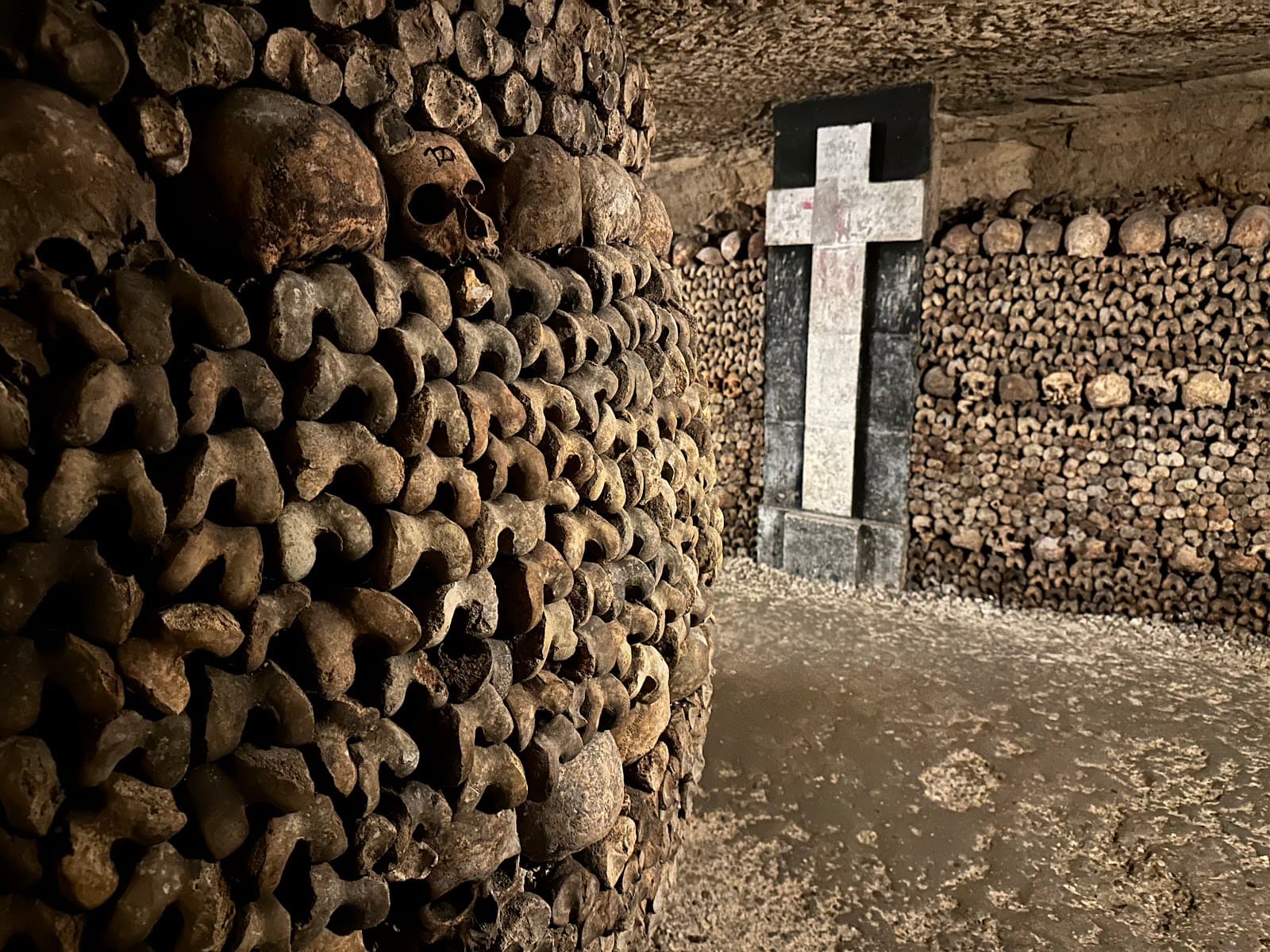 Catacombs of Paris - Image 1
