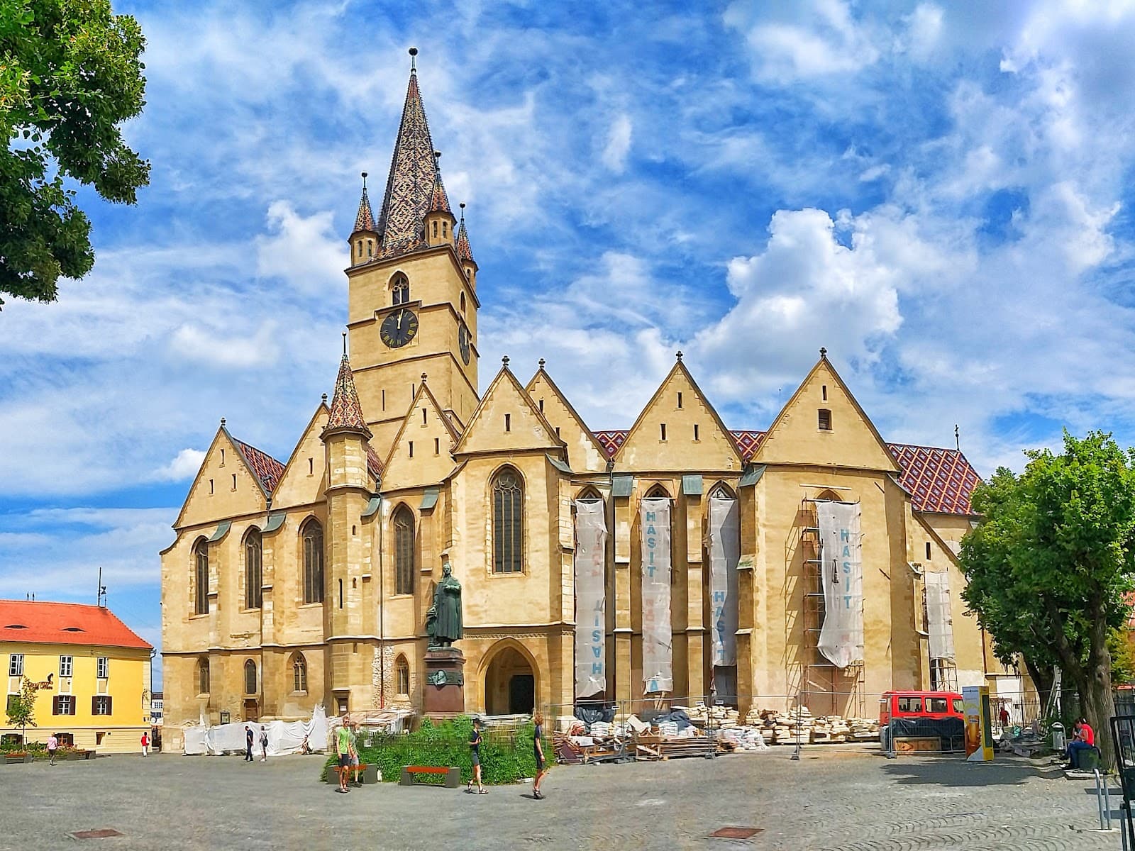 Gușterița Evangelical Church - Image 1