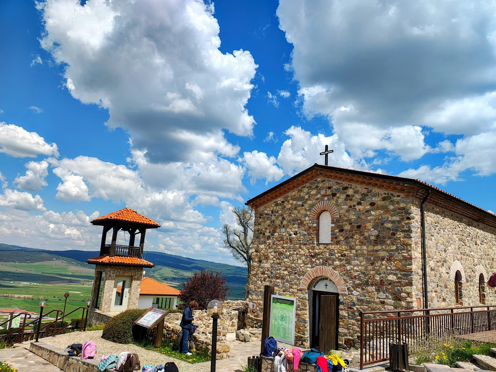 Tsari Mali Grad - Image 1