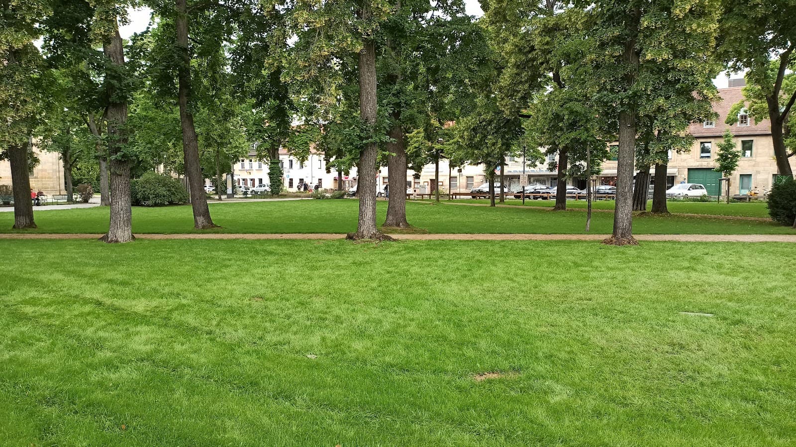 Bohlenplatz - Image 1