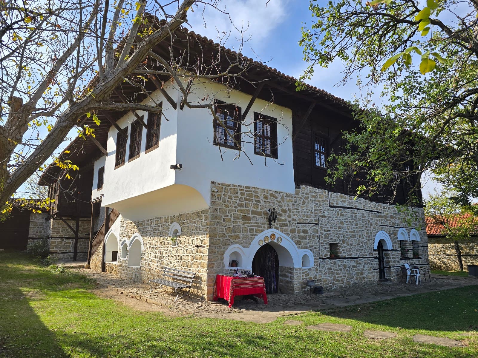 Konstantsalieva House - Image 1