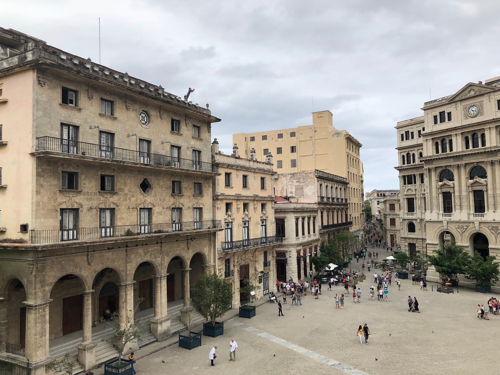 Plaza de San Francisco de Asís - Image 1