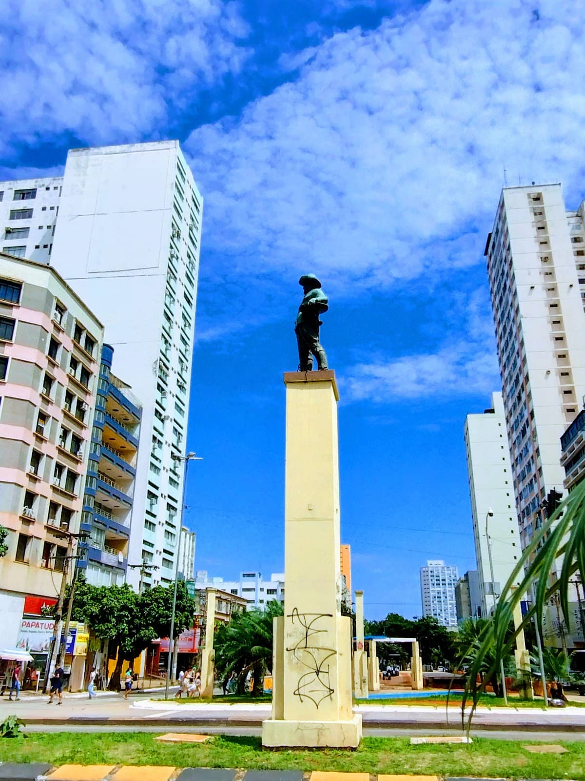 Bandeirante Anhanguera Statue