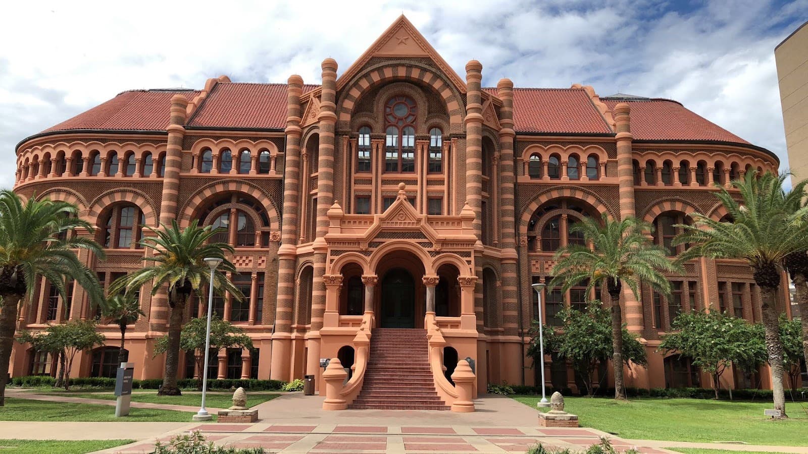 Old Red (Ashbel Smith Building) UTMB Galveston - Image 1