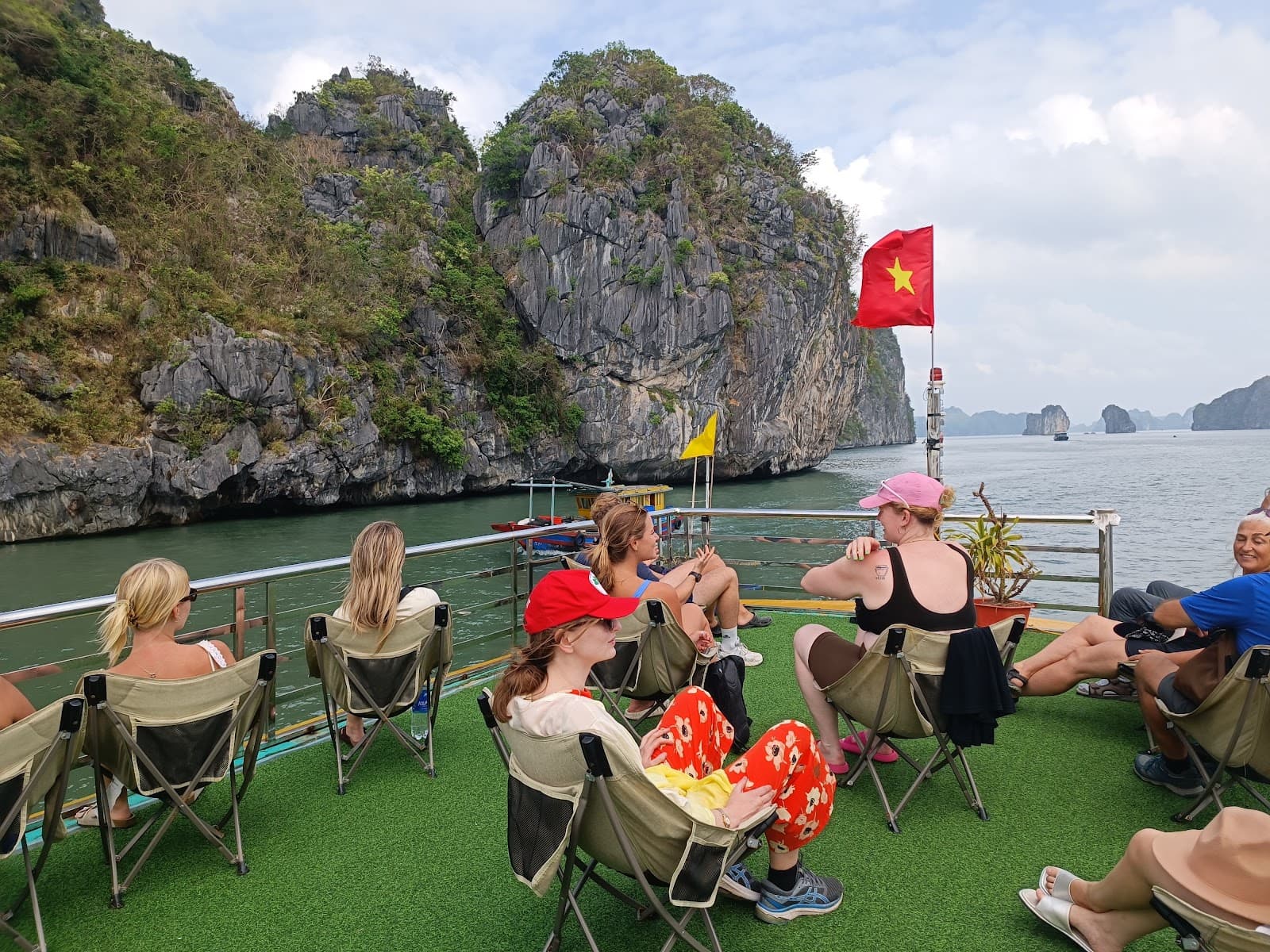 Ha Long Bay (kayaking routes) - Image 1