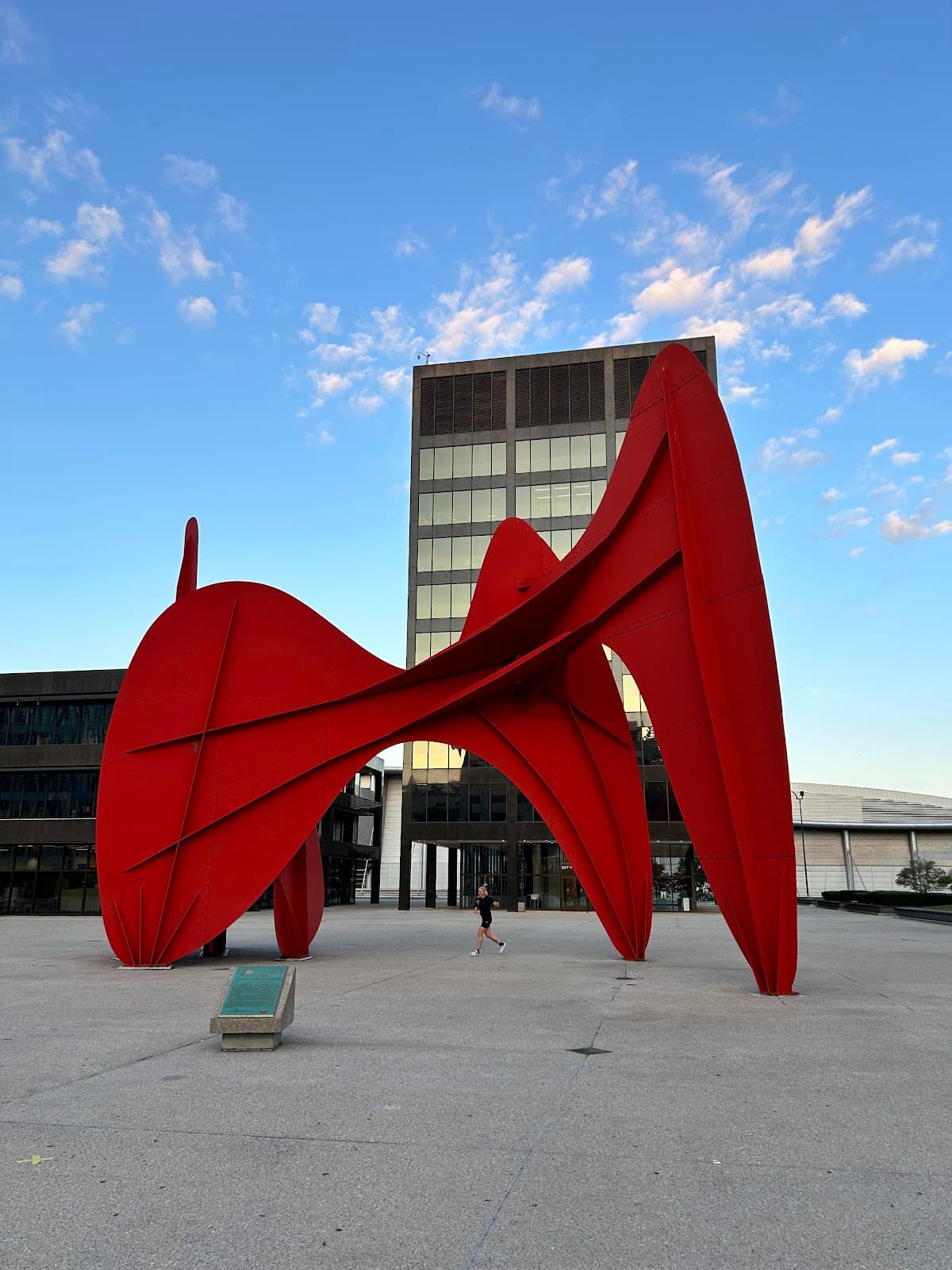 Calder Plaza Grand Rapids - Image 1