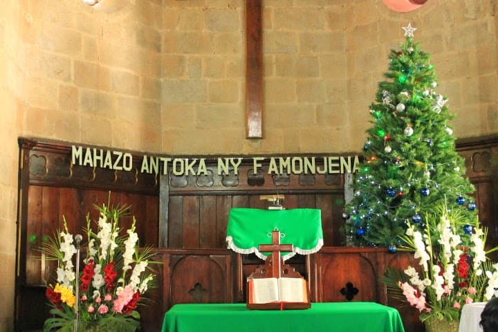 Ambatonakanga Church - Image 1