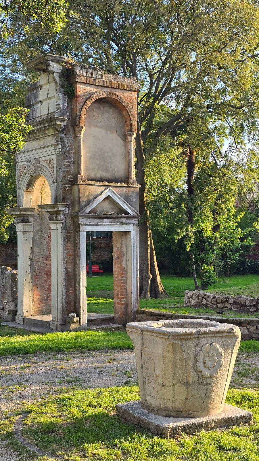 Parco Villa Groggia - Image 1