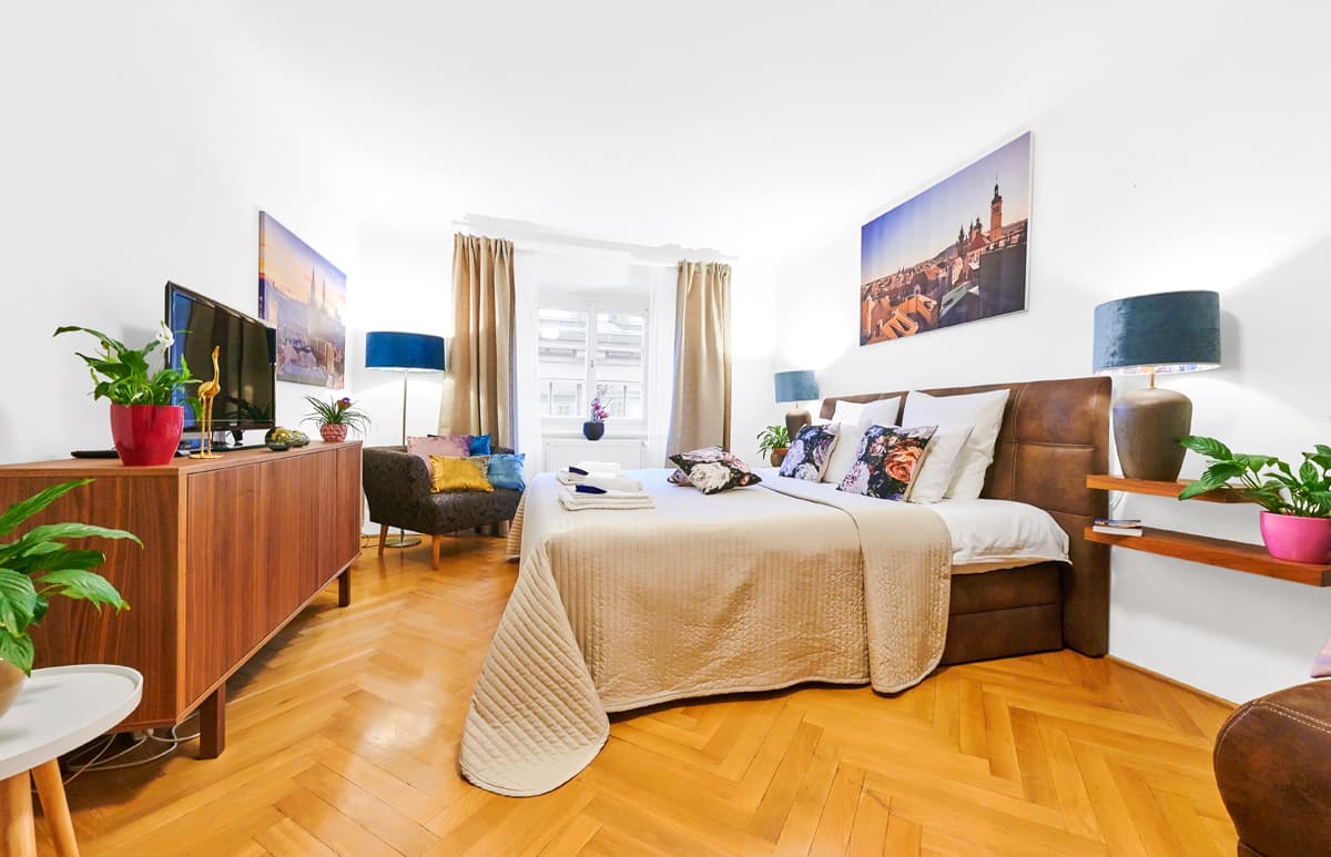 Royal Route - Image 1