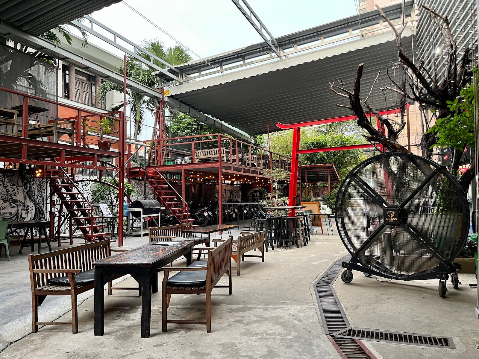 Saigon Outcast - Image 1