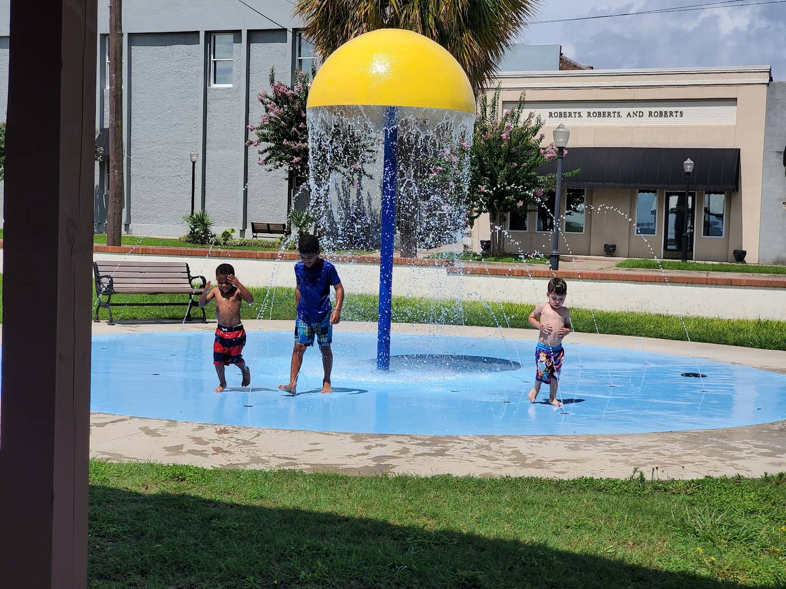 River Views & Trails