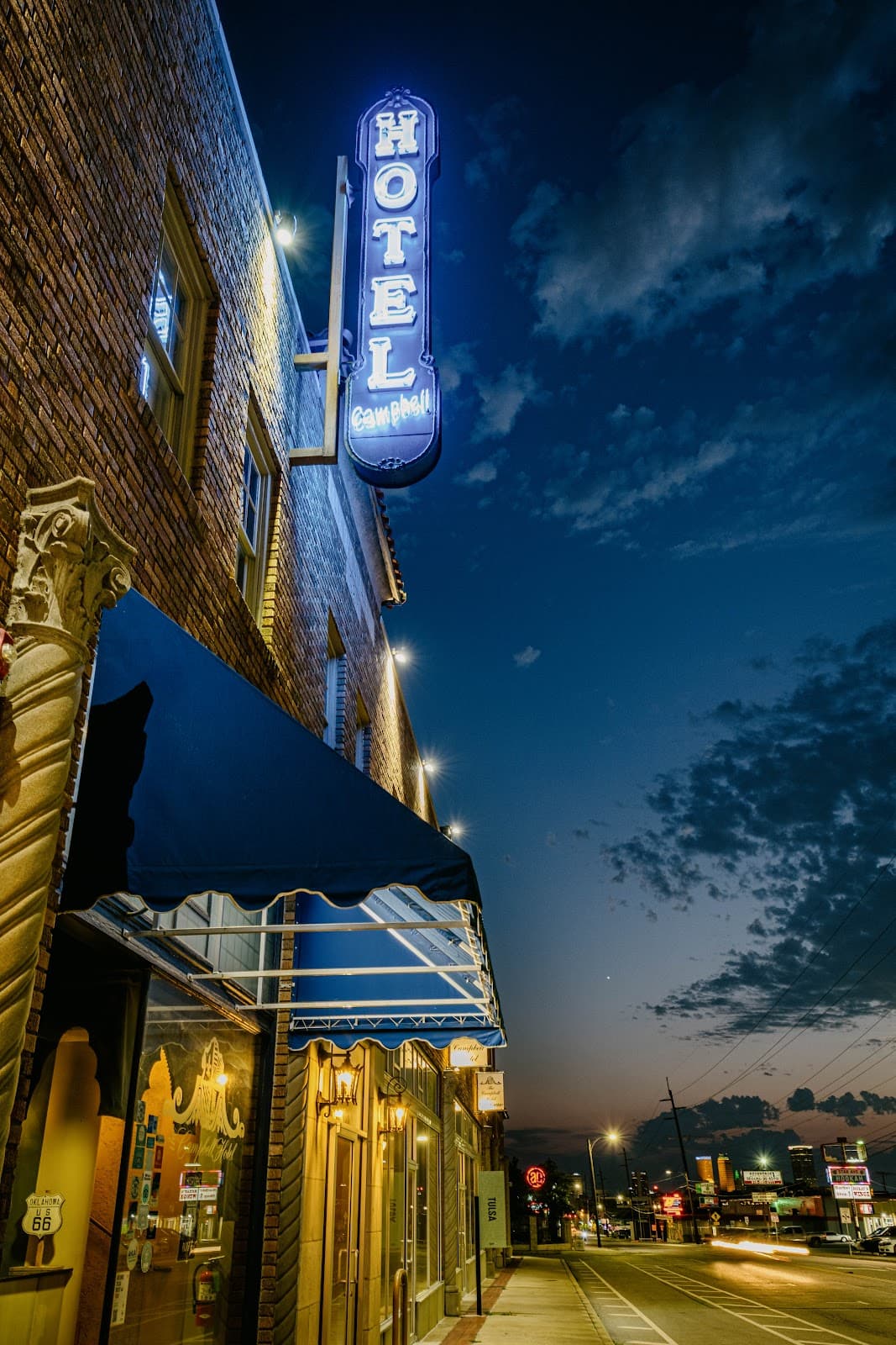 Campbell Hotel Route 66 - Image 1