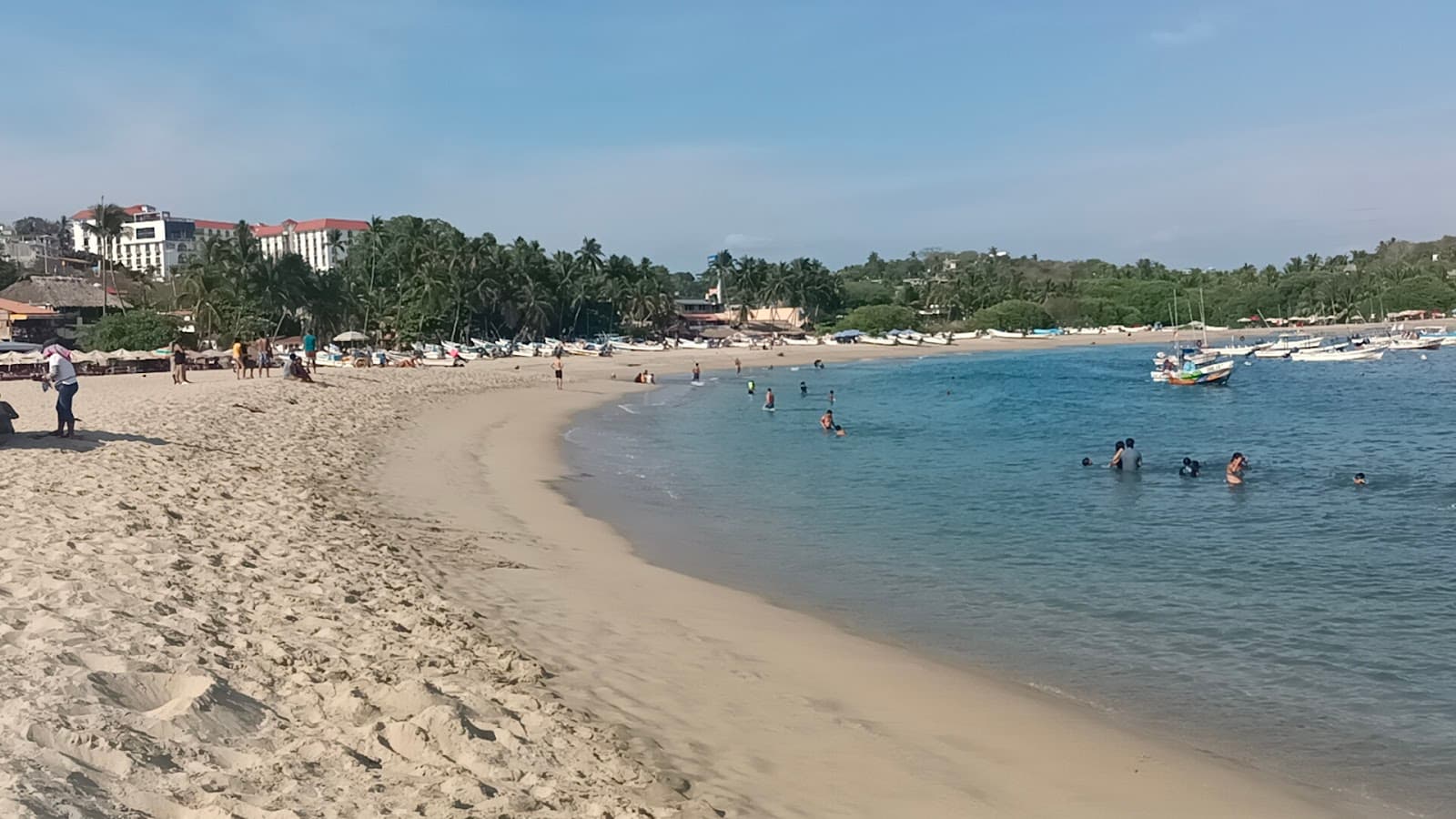 Playa Principal Puerto Escondido - Image 1