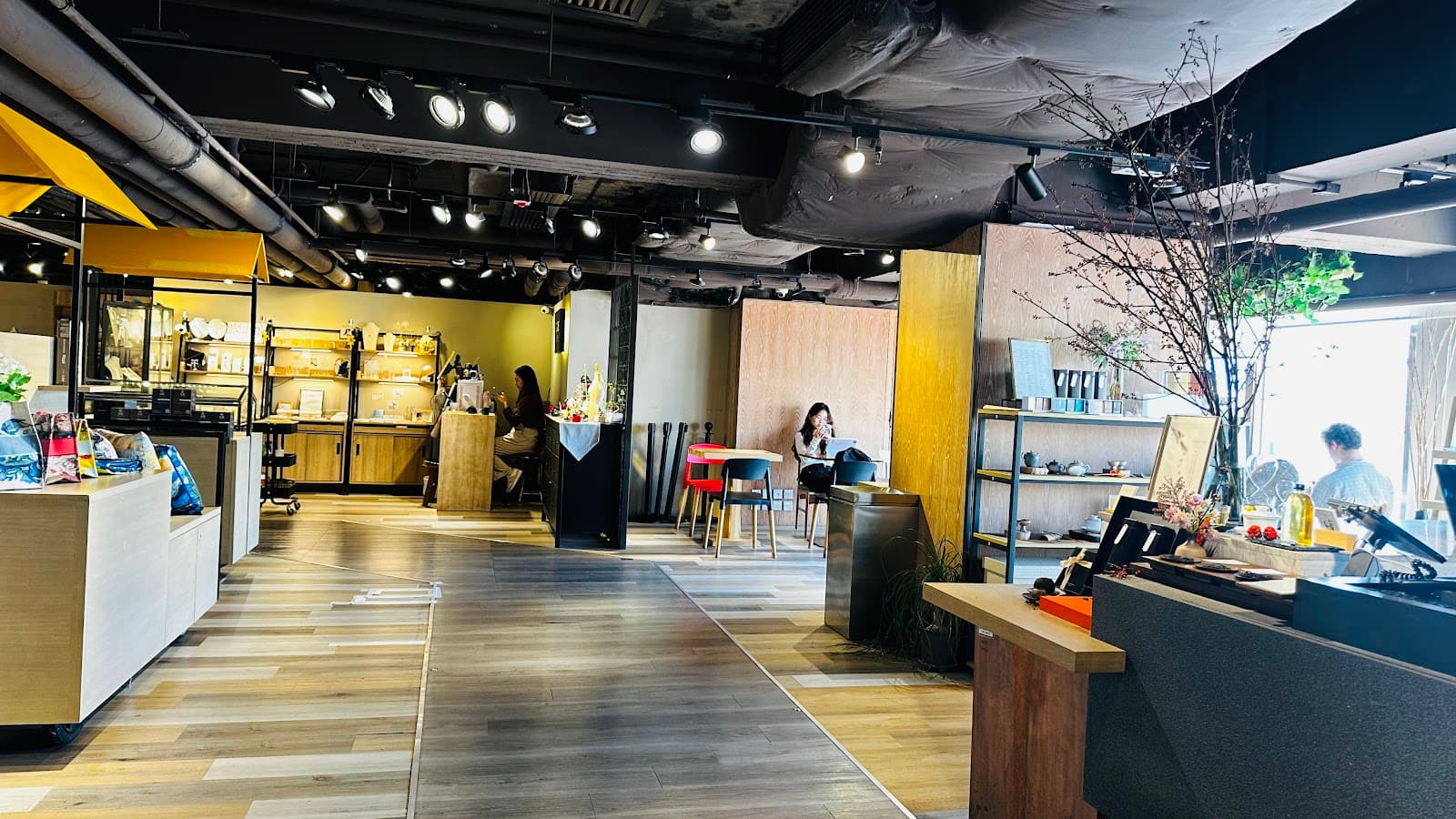 Yu Tea House, Wan Chai - Image 1