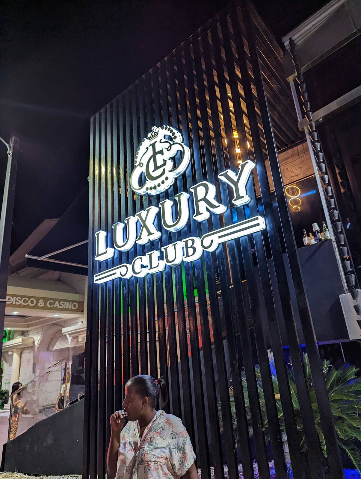 Eco-Lodges & Unique Stays