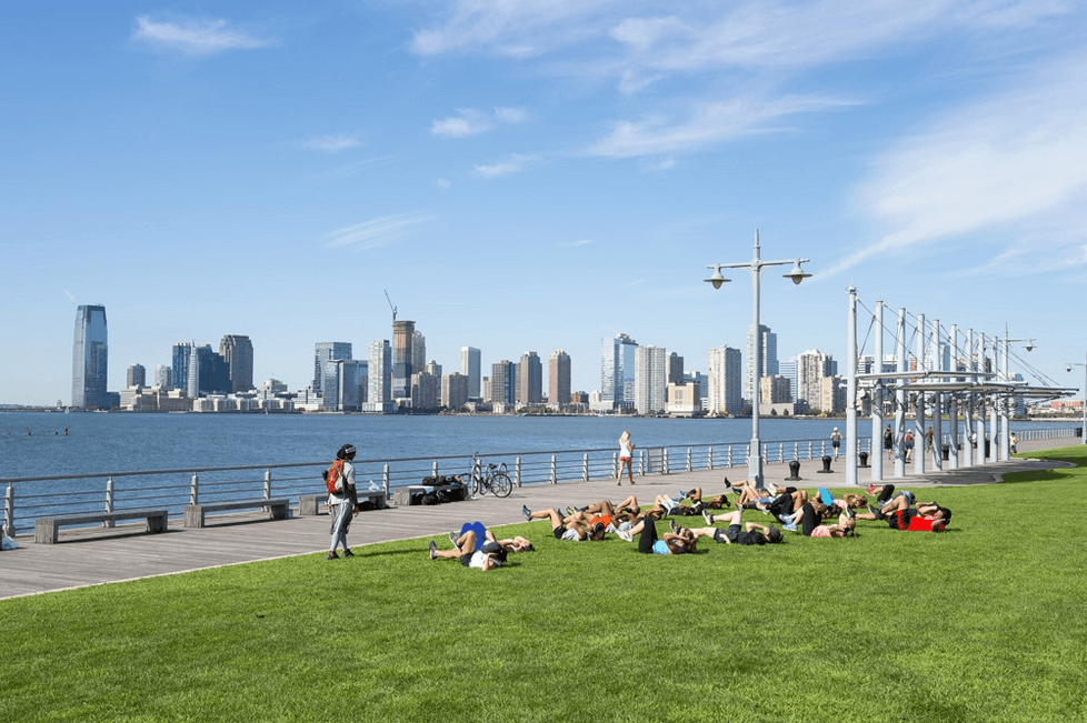 Manhattan Waterfront - Image 1
