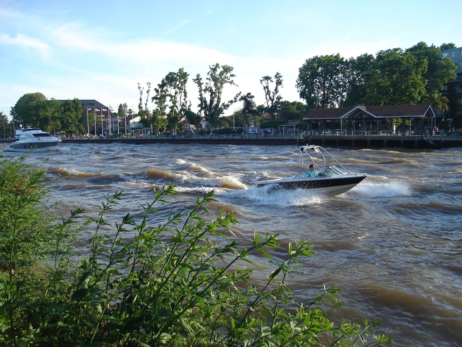 Río Luján Riverside Promenade - Image 1