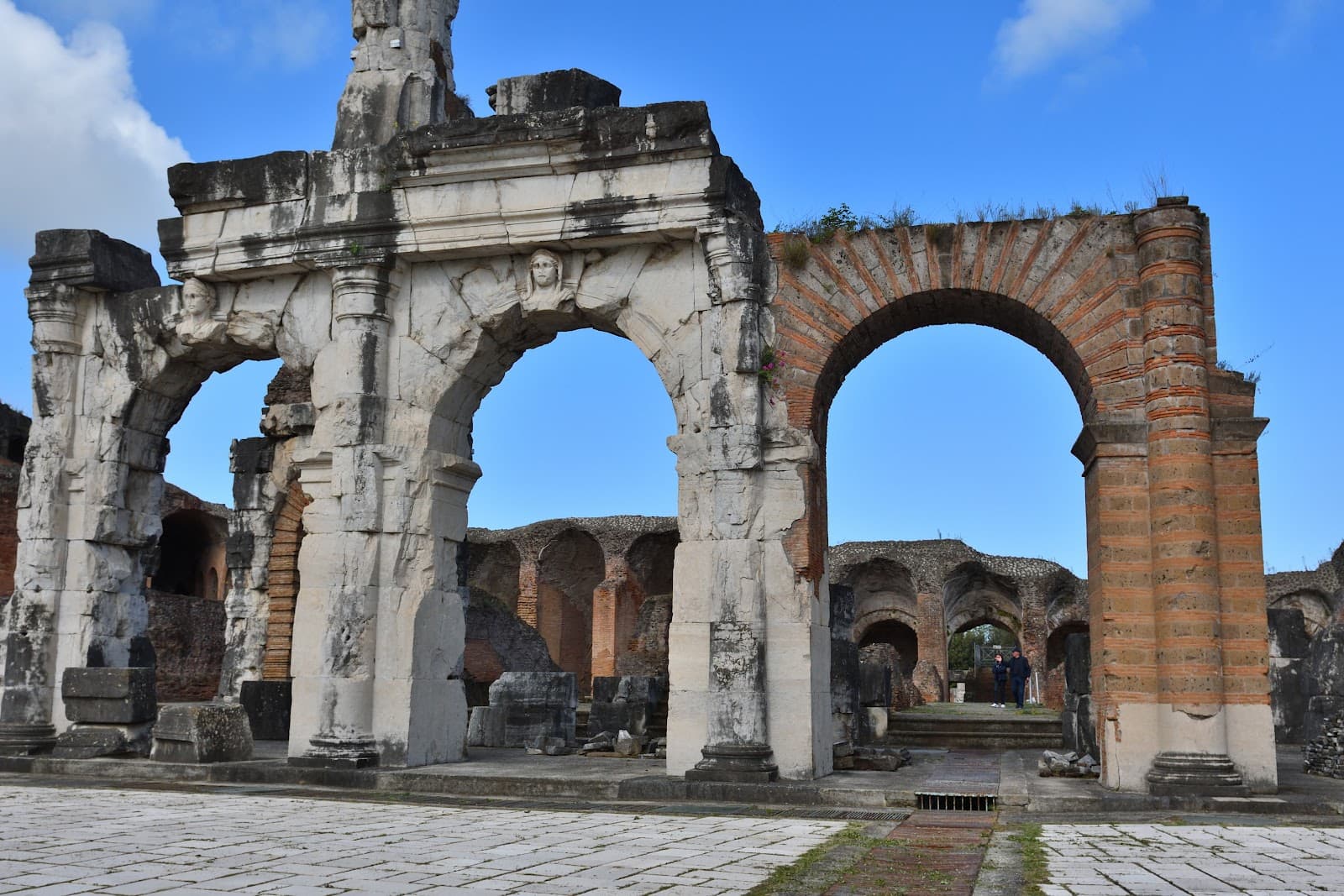 Amphitheater of Campania - Image 1