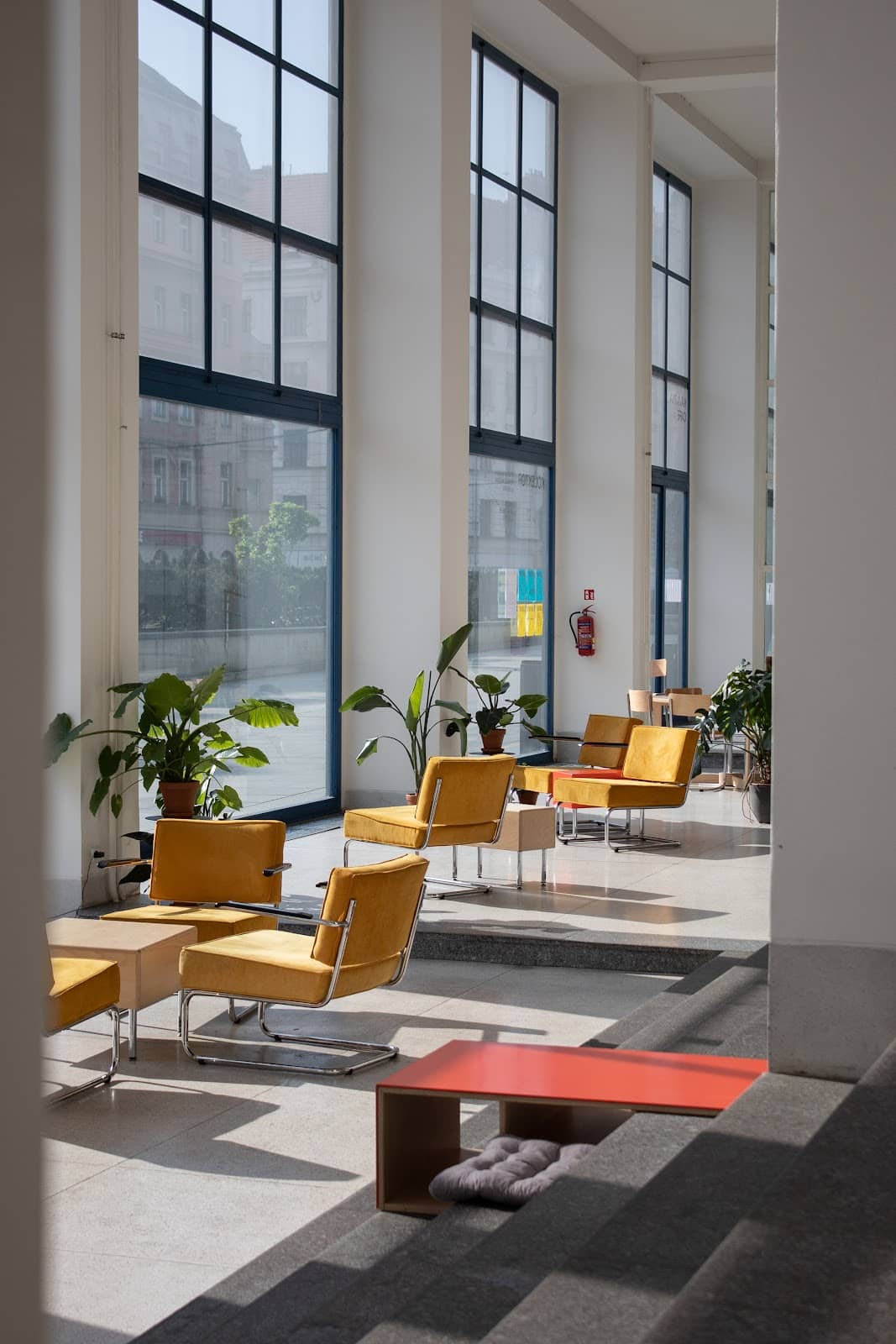 Spacious & Airy Ambiance