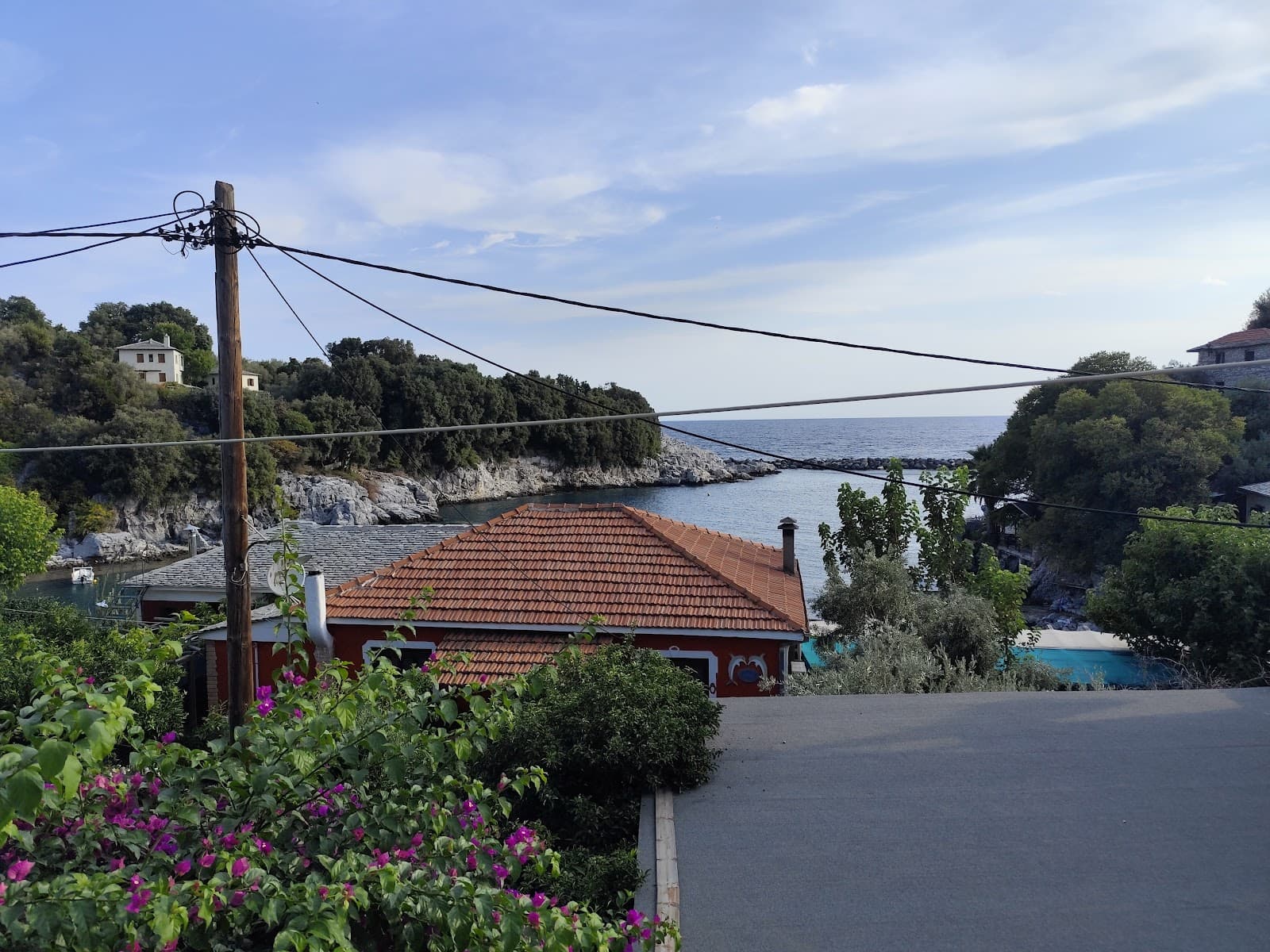 Damouchari - Image 1