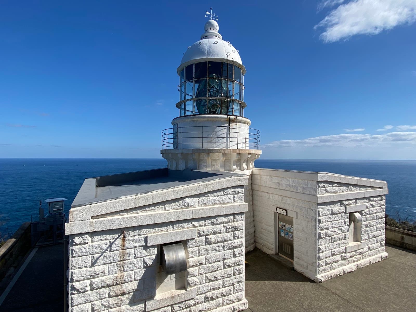 Kyogamisaki Lighthouse - Image 1
