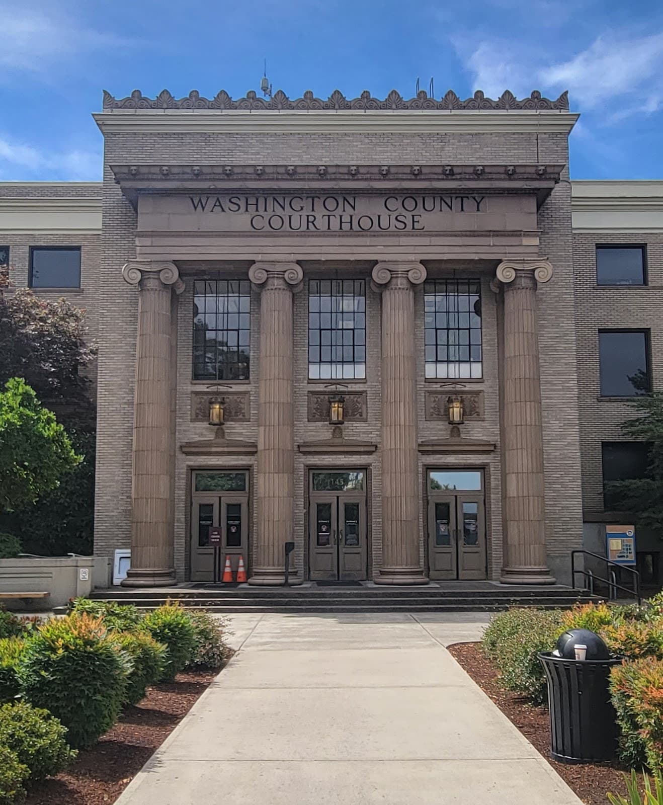 Washington County Courthouse - Image 1