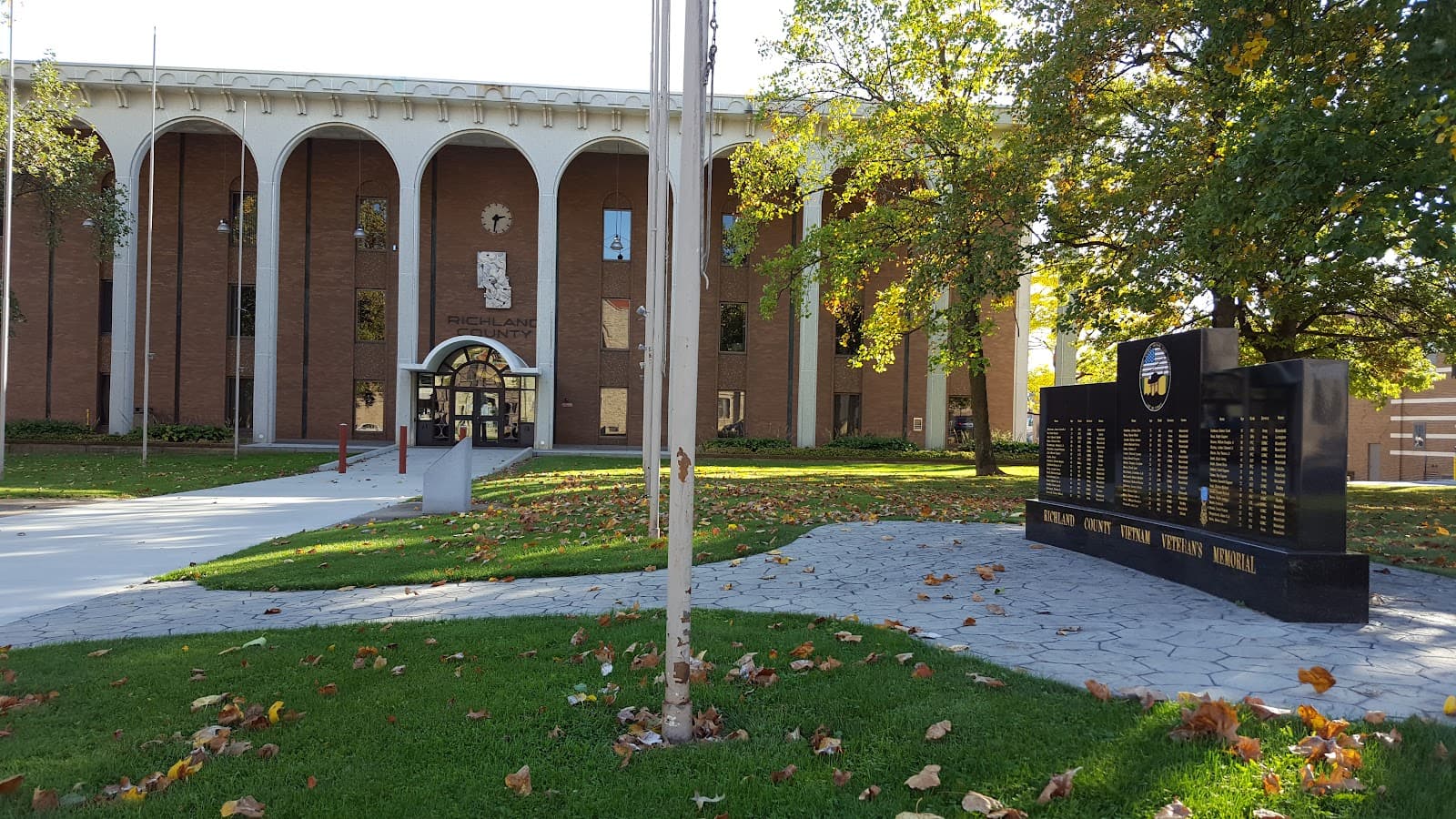 Richland County Courthouse - Image 1