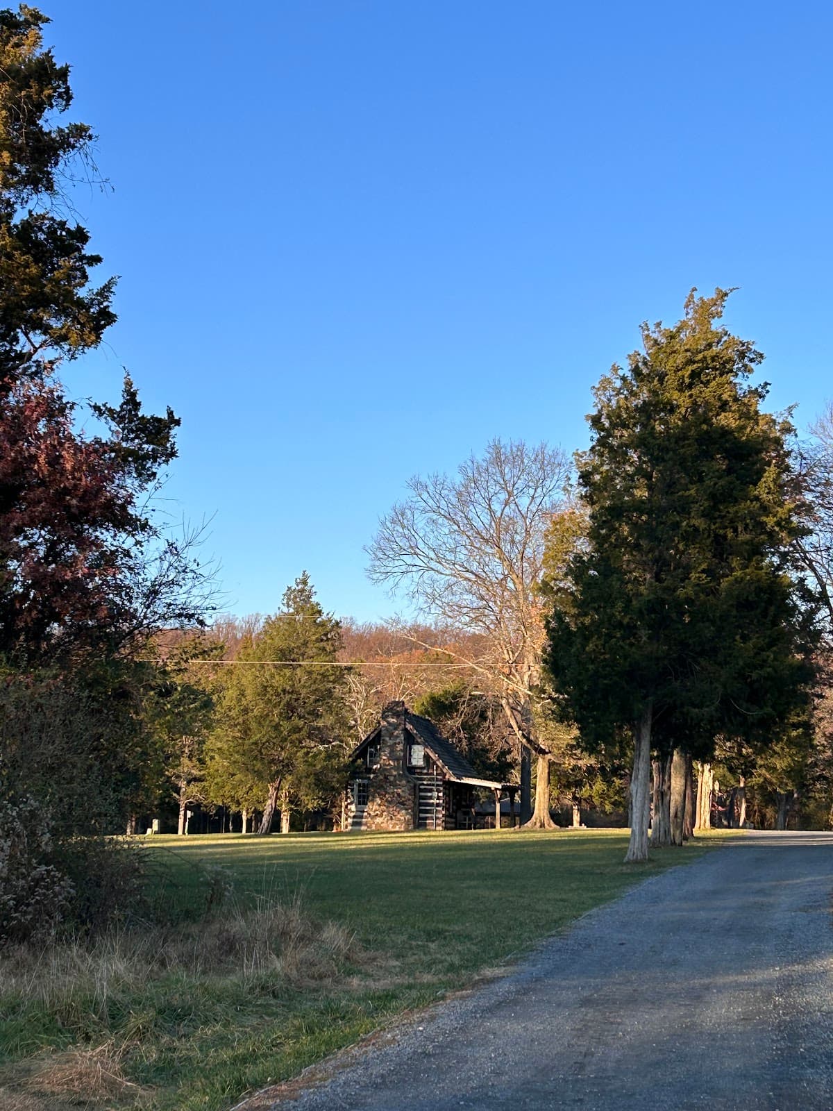 Claude Moore Park - Image 1