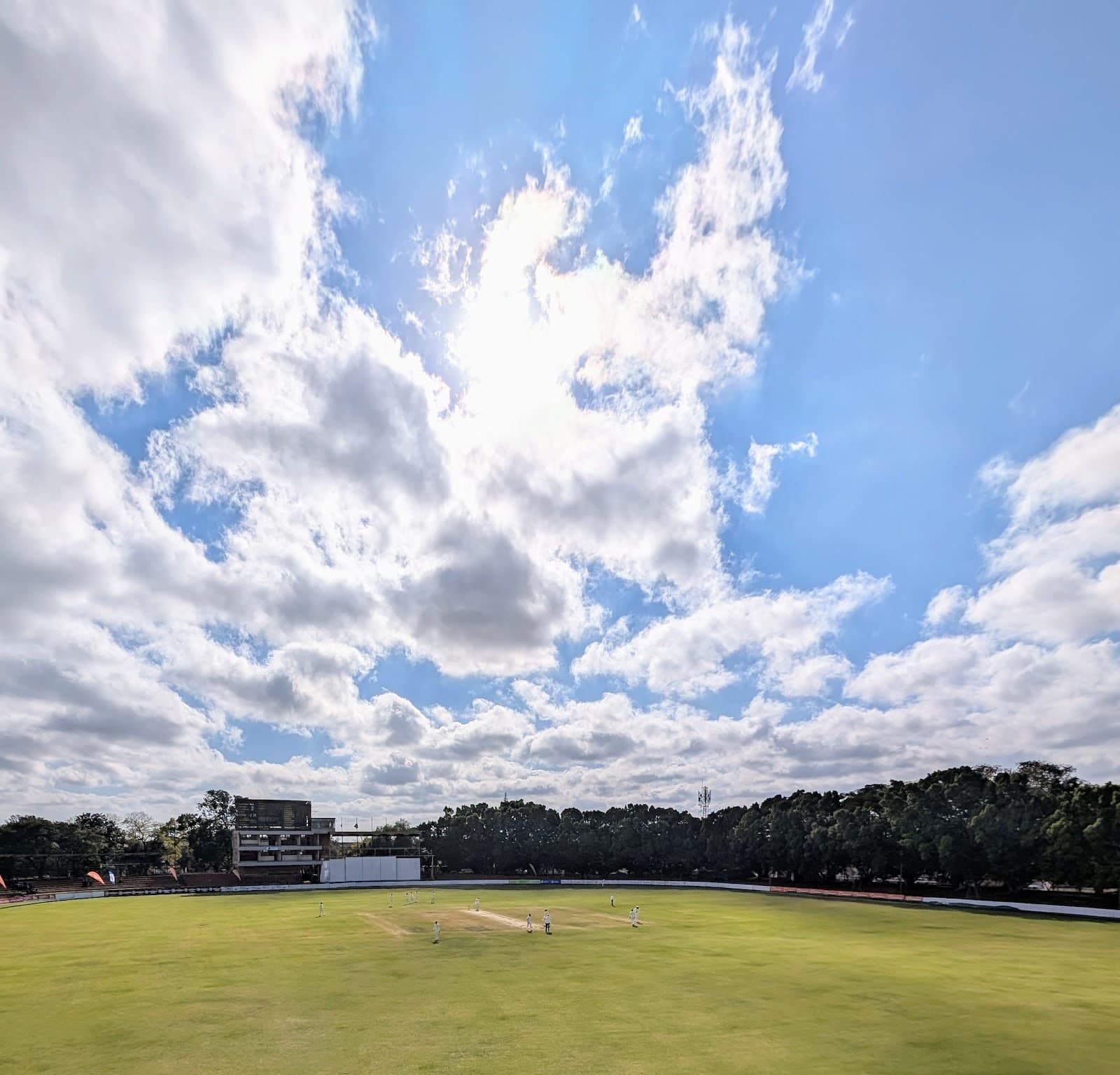Queens Sports Club - Image 1