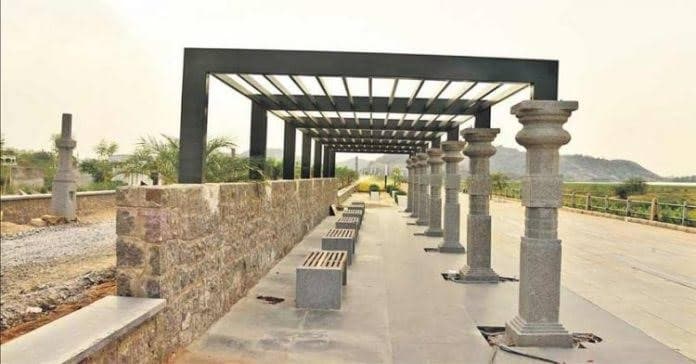 Bhadrakali Lake Promenade - Image 1