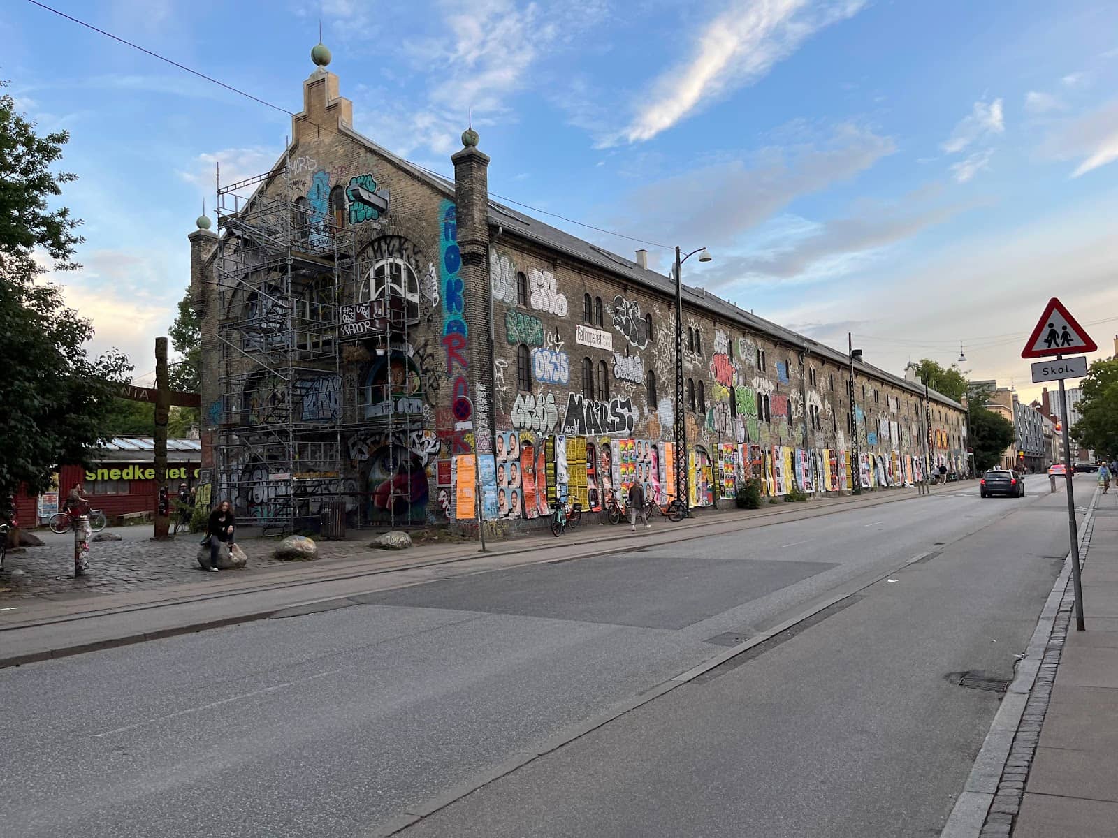 Affordable Drinks & Good Acoustics