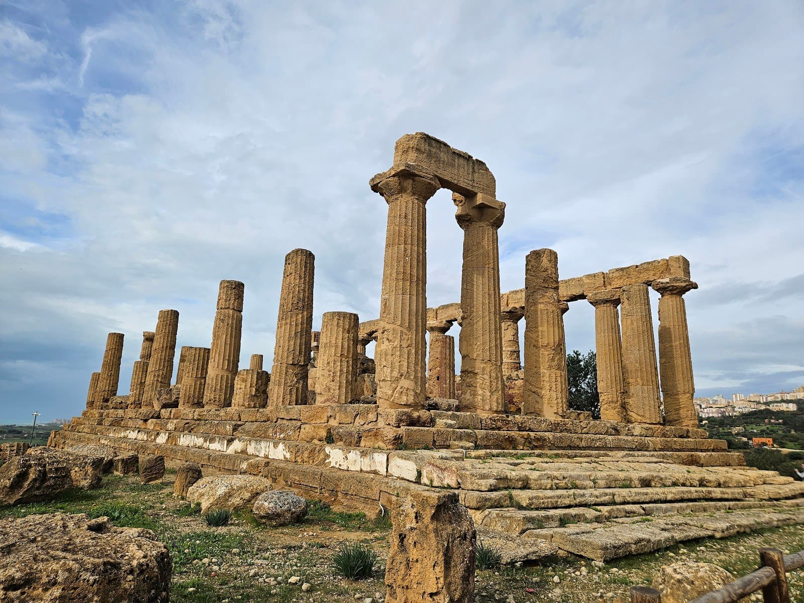 Temple of Juno Lacinia - Image 1