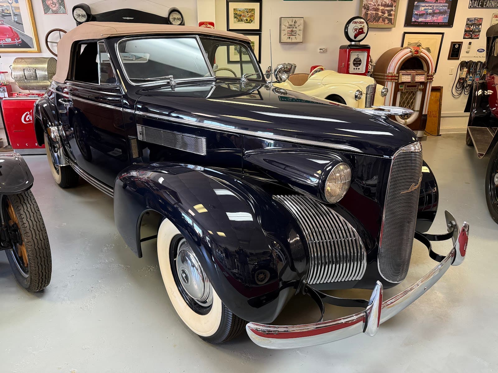 Vintage Automobile Museum of New Jersey - Image 1