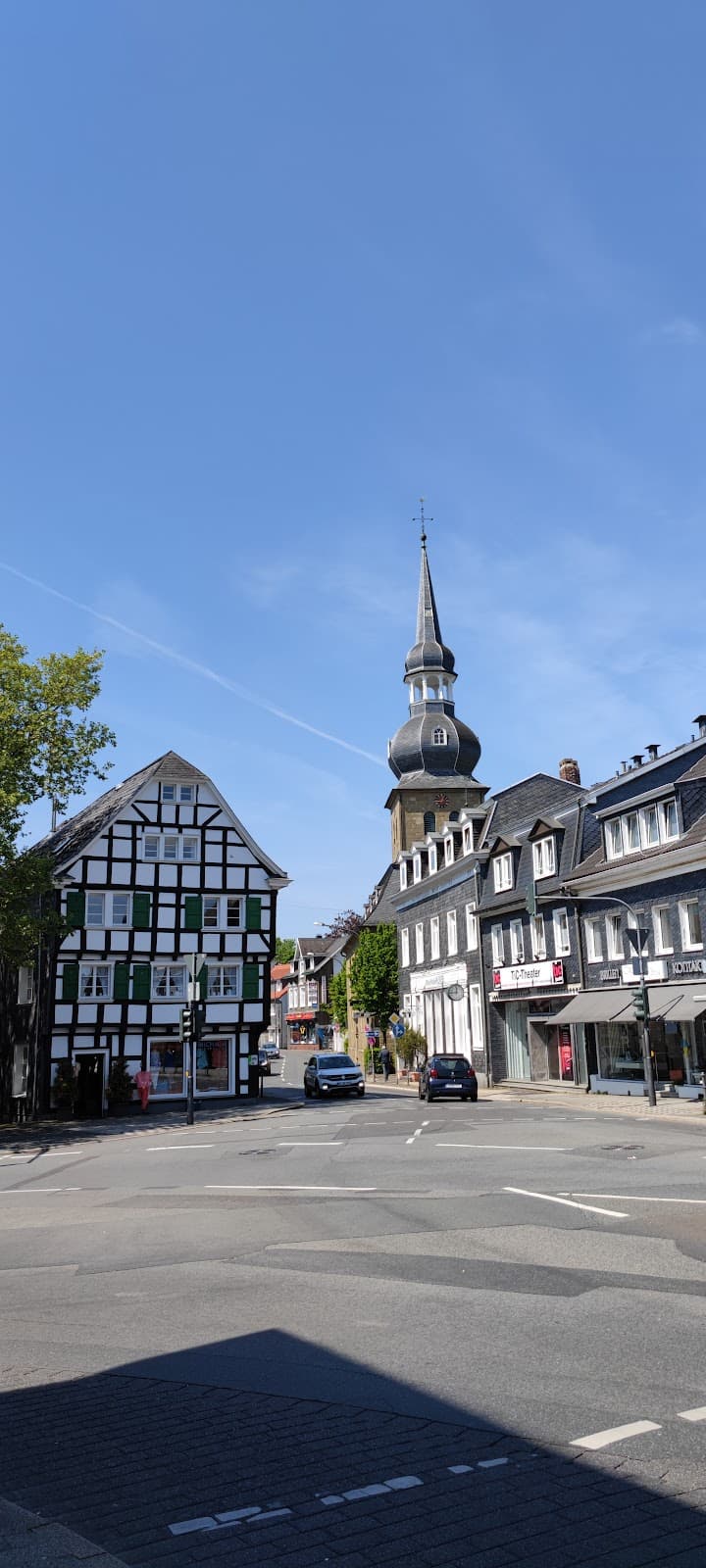 Cronenberg District - Image 1