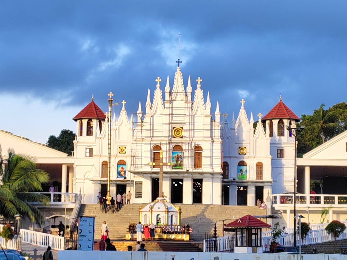 Puthuppally St. George Orthodox Church - Image 1