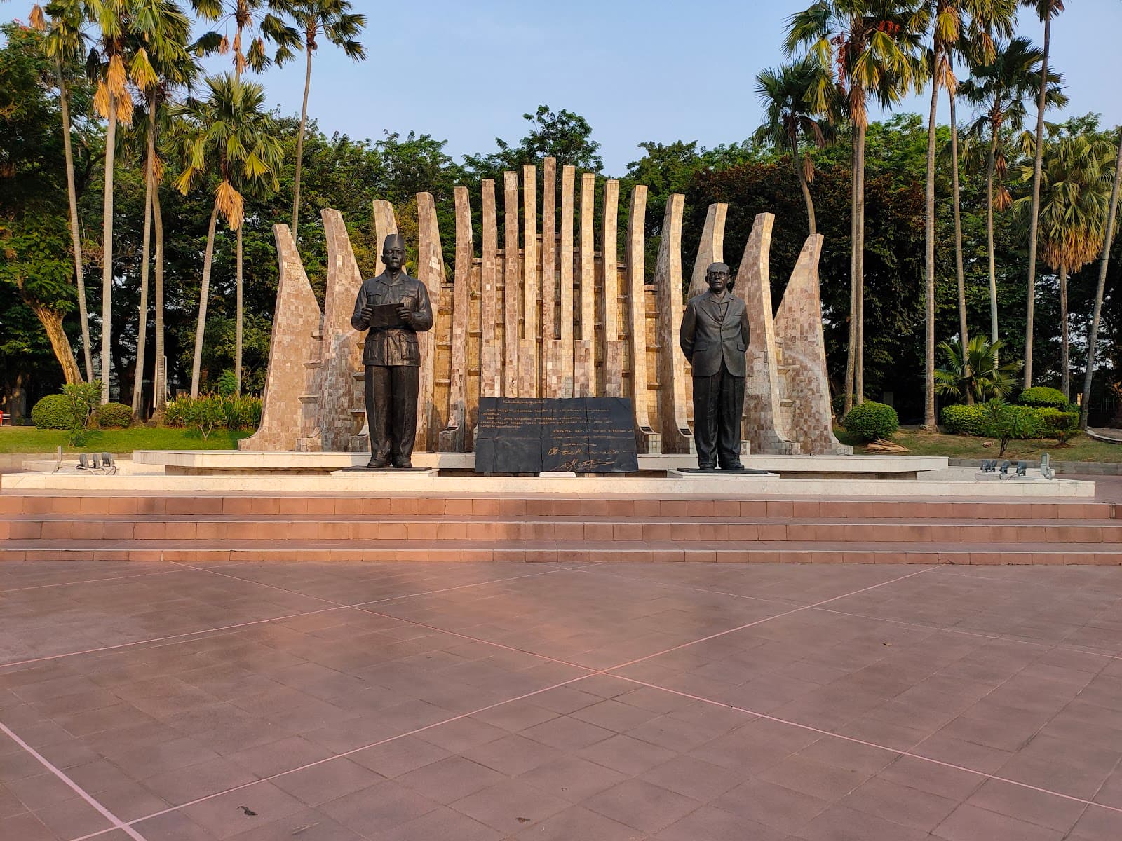 Tugu Proklamasi Jakarta - Image 1