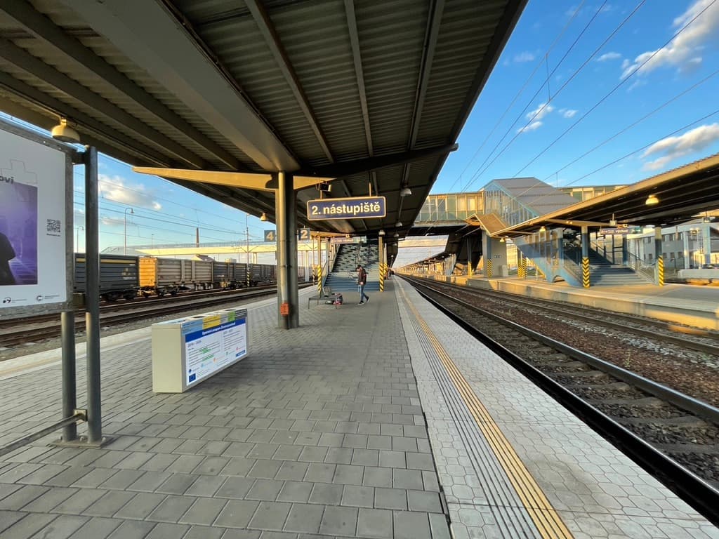 Ostrava Main Train Station - Image 1