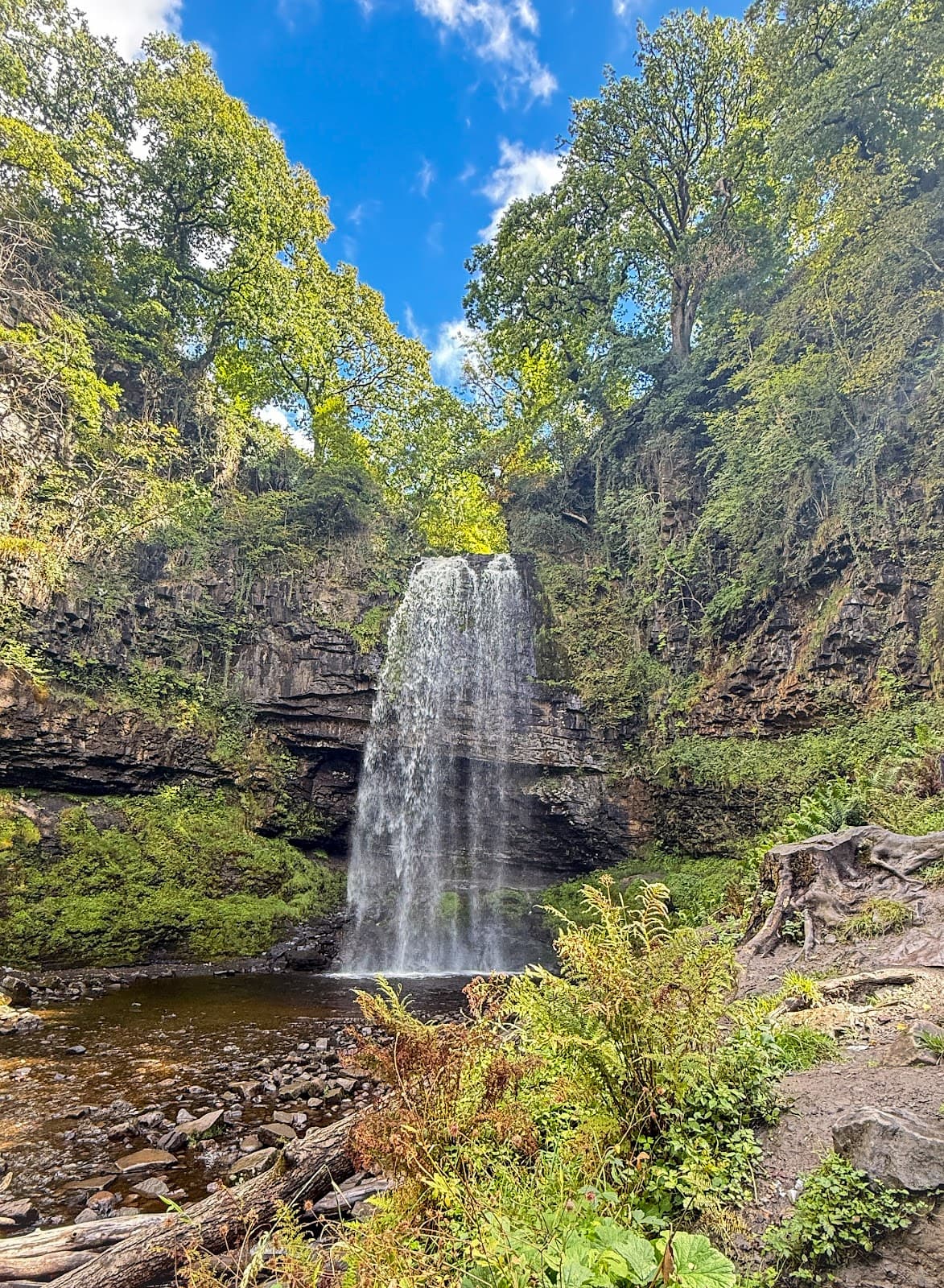 Henrhyd Falls (Sgwd Henrhyd) - Image 1